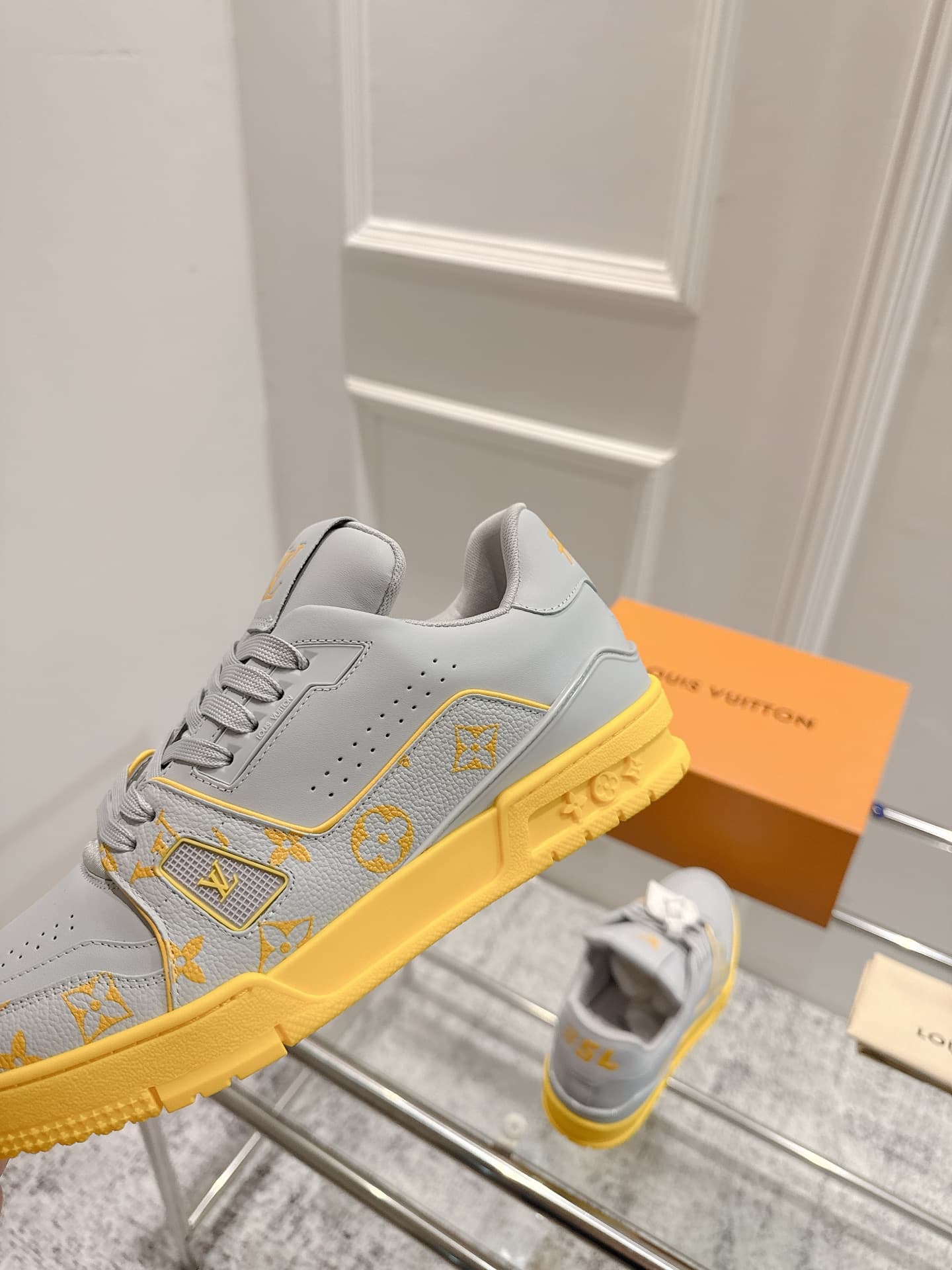 Louis Vuitton Trainer Sneaker shoes Women