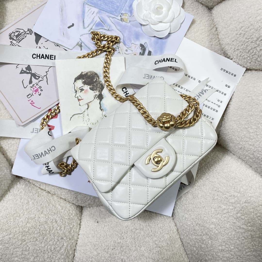 Chanel SUPERMINI FLAP BAG AS4040 Lambskin & Gold-Tone Metal White A