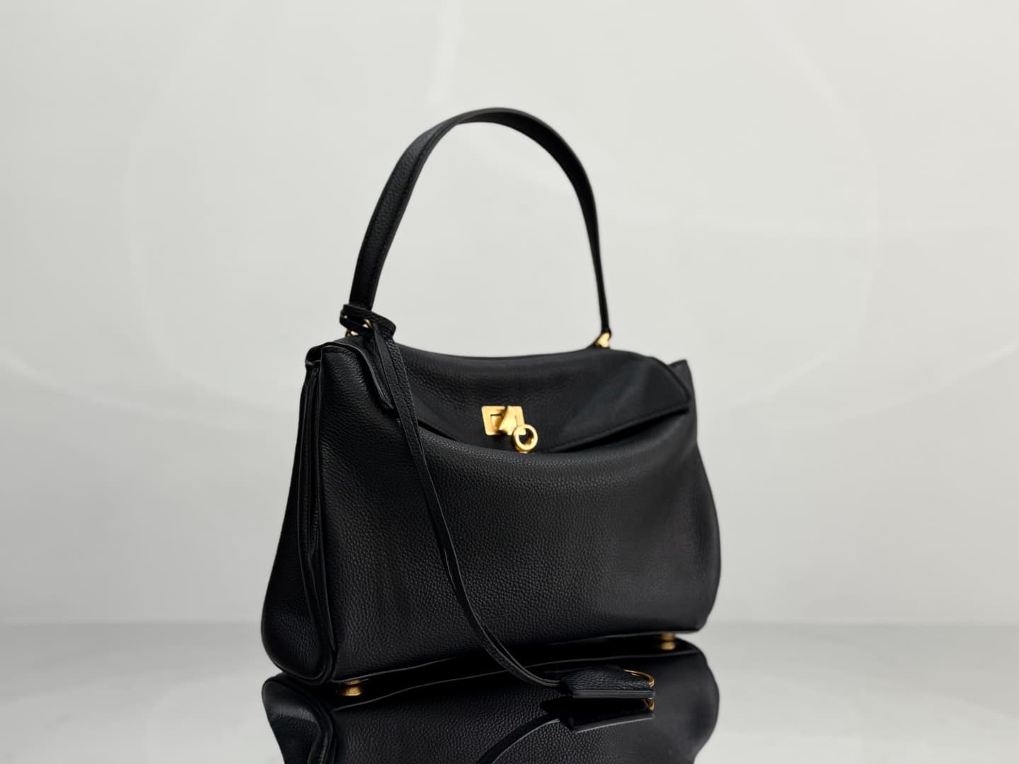 Balenciaga Rodeo Small Bag in Black Leather With Gold-Tone Metal TOP