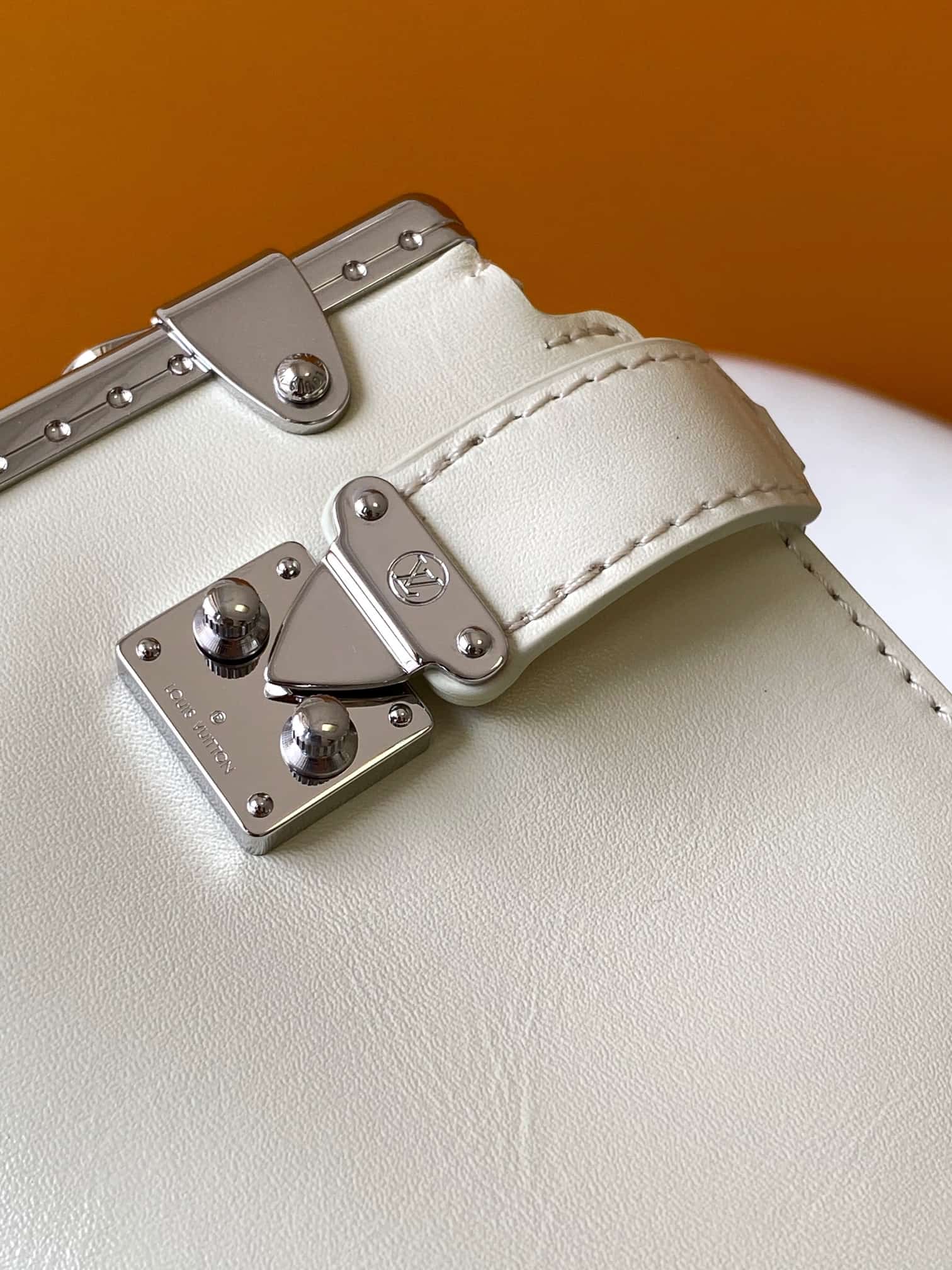 Louis Vuitton Slim Trunk Vanille Calfskin leather M12560 High