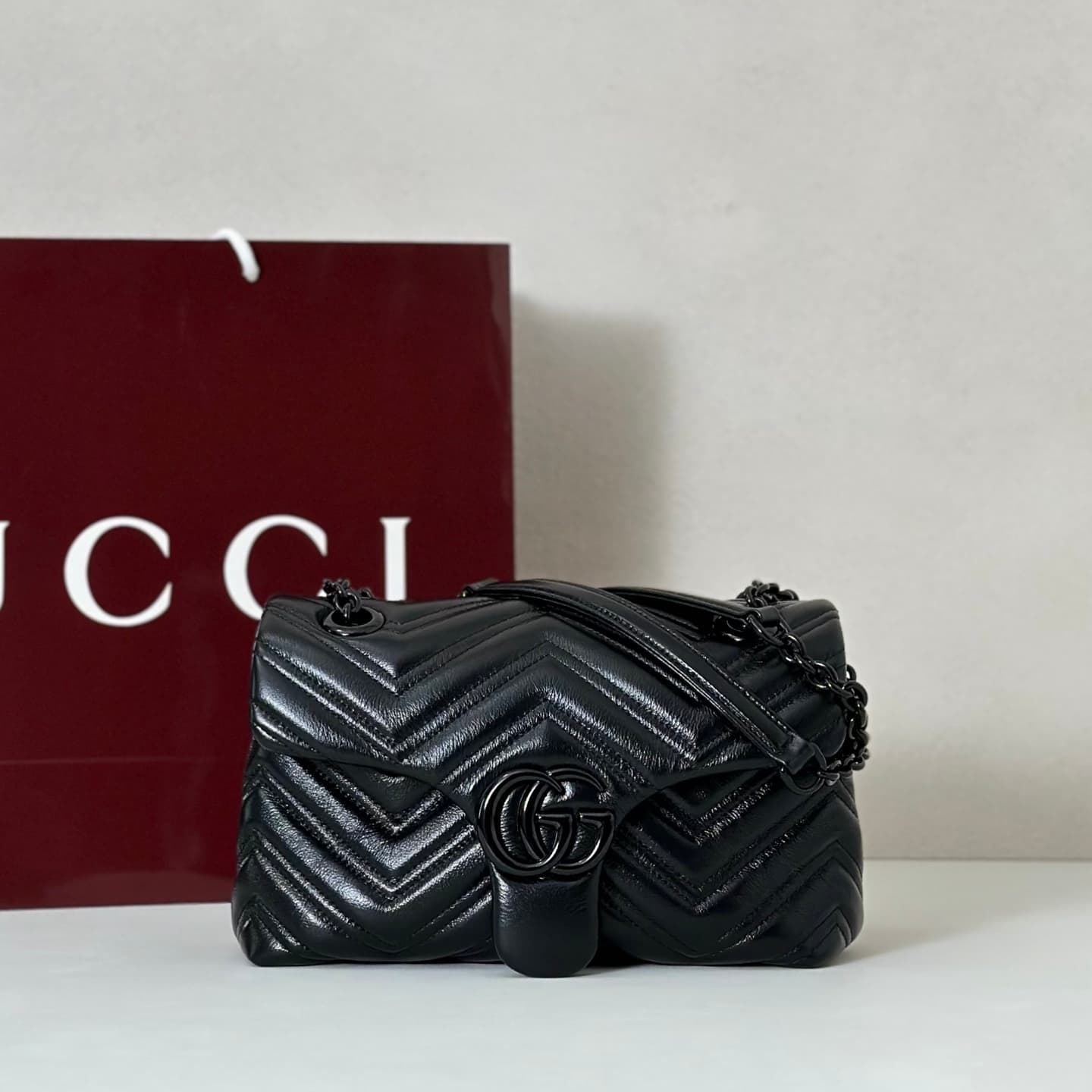 Gucci GG Marmont Small Shoulder Bag 855371 Black High