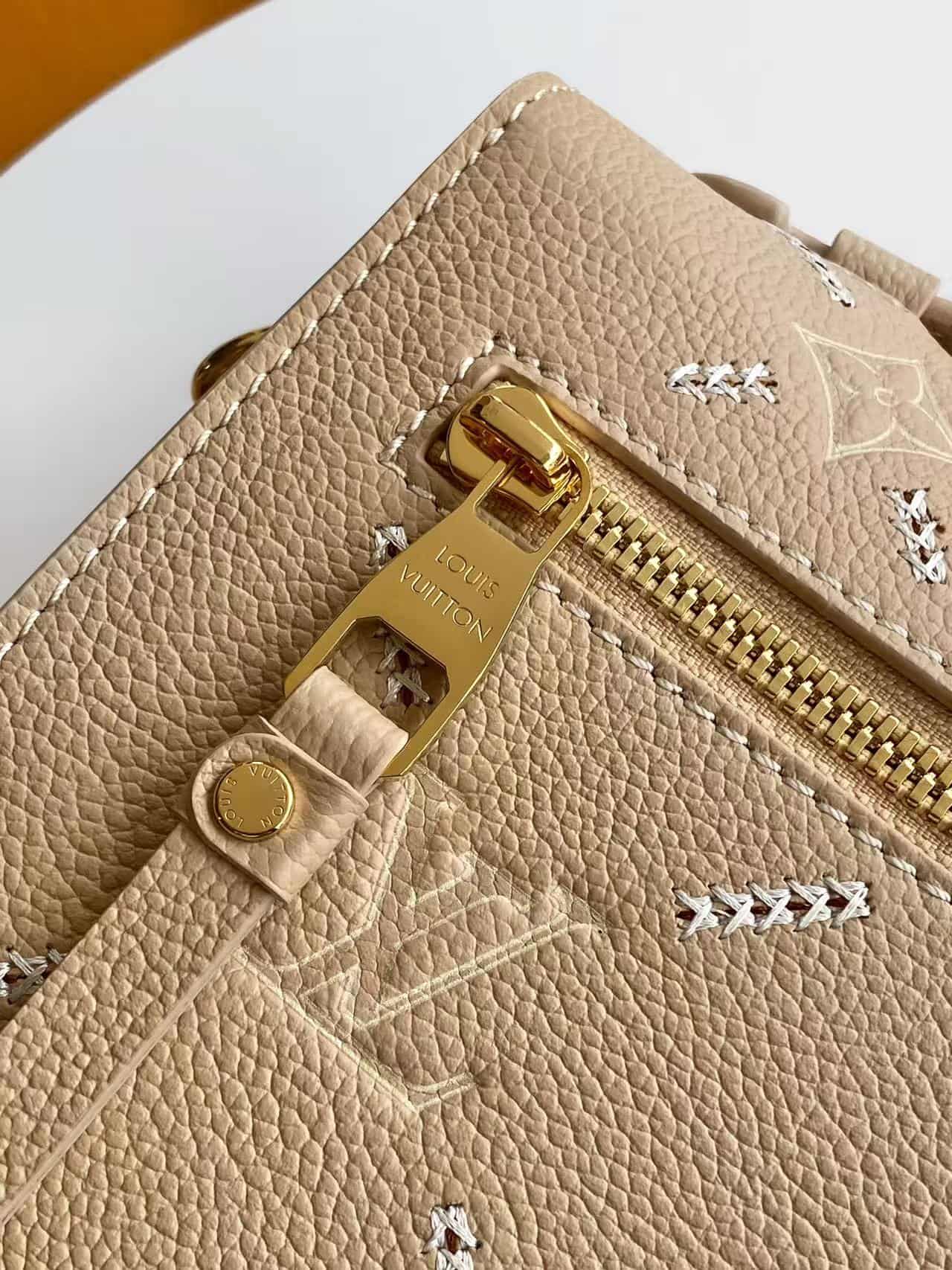Louis Vuitton Pochette Métis MM Hazelnut Couture Cowhide leather M29497 High