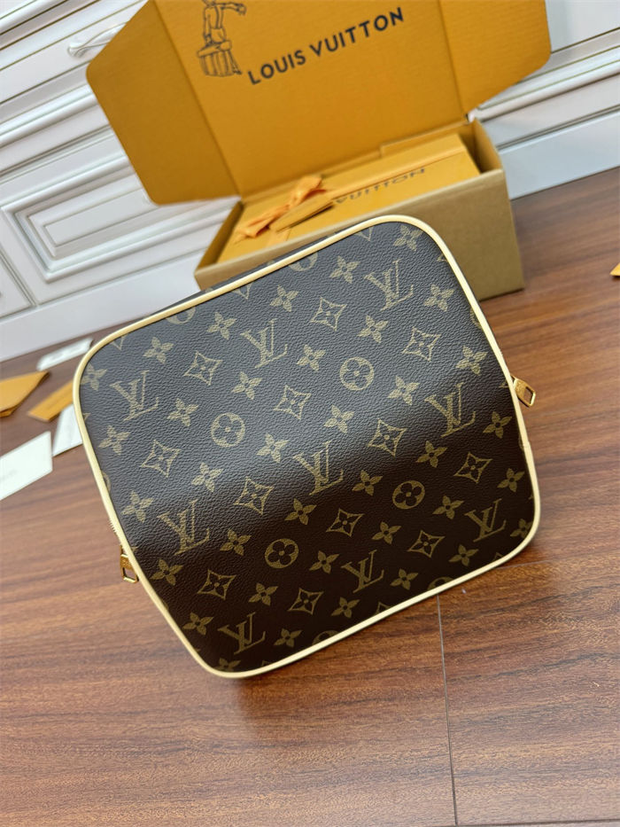 Louis Vuitton TOILETRY BAG Monogram coated canvas M11750 Top