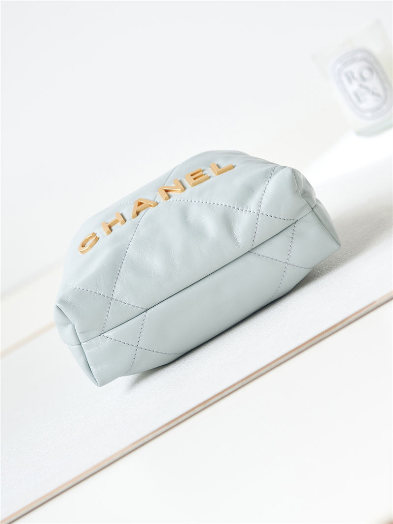Chanel 22 MINI HANDBAG Shiny Calfskin Pale Green & Gold-Tone Metal AS3980 A