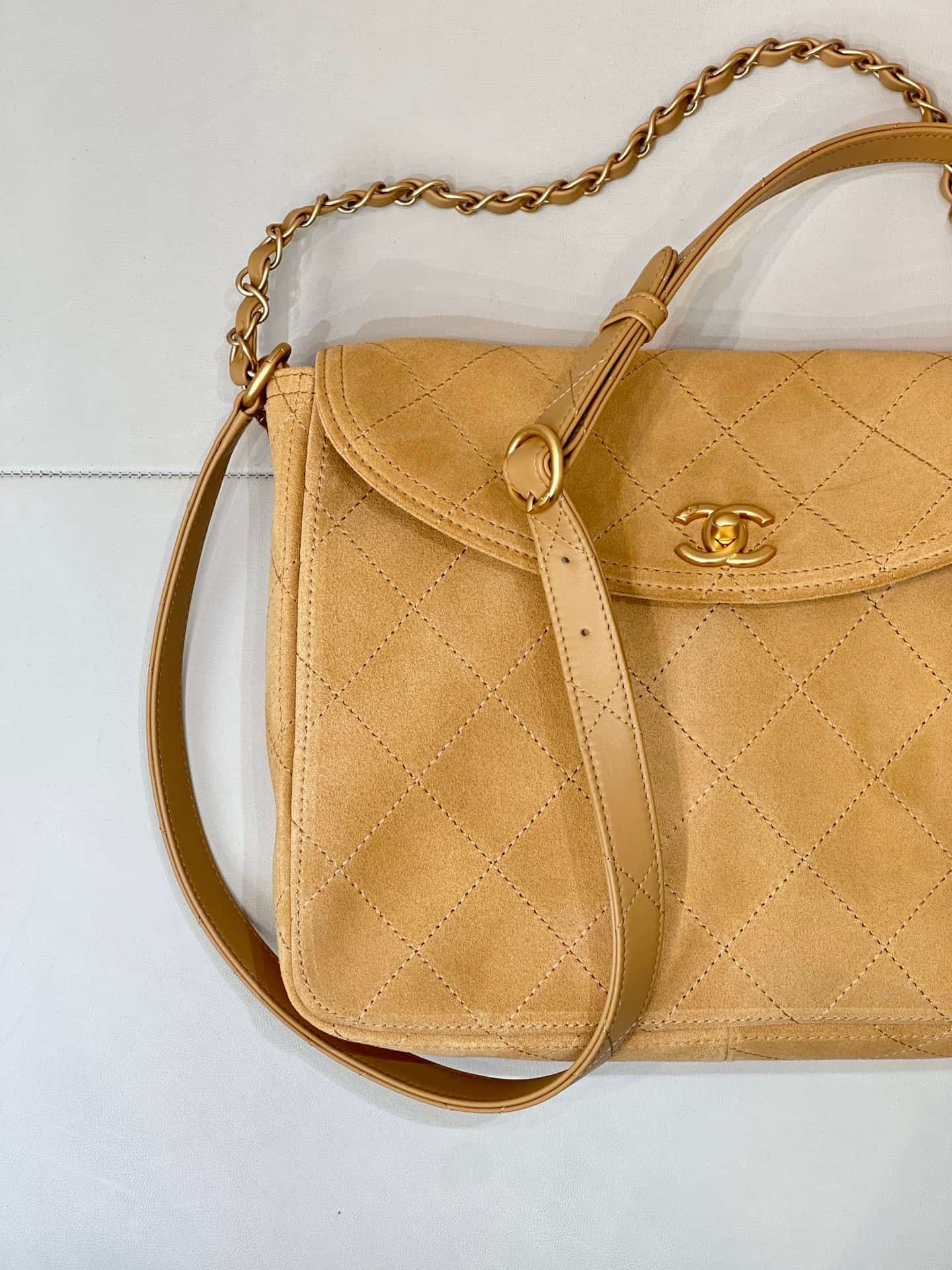 Chanel Matelasse Suede Shoulder Bag& Gold-Tone Metal Yellow AS5883 TOP
