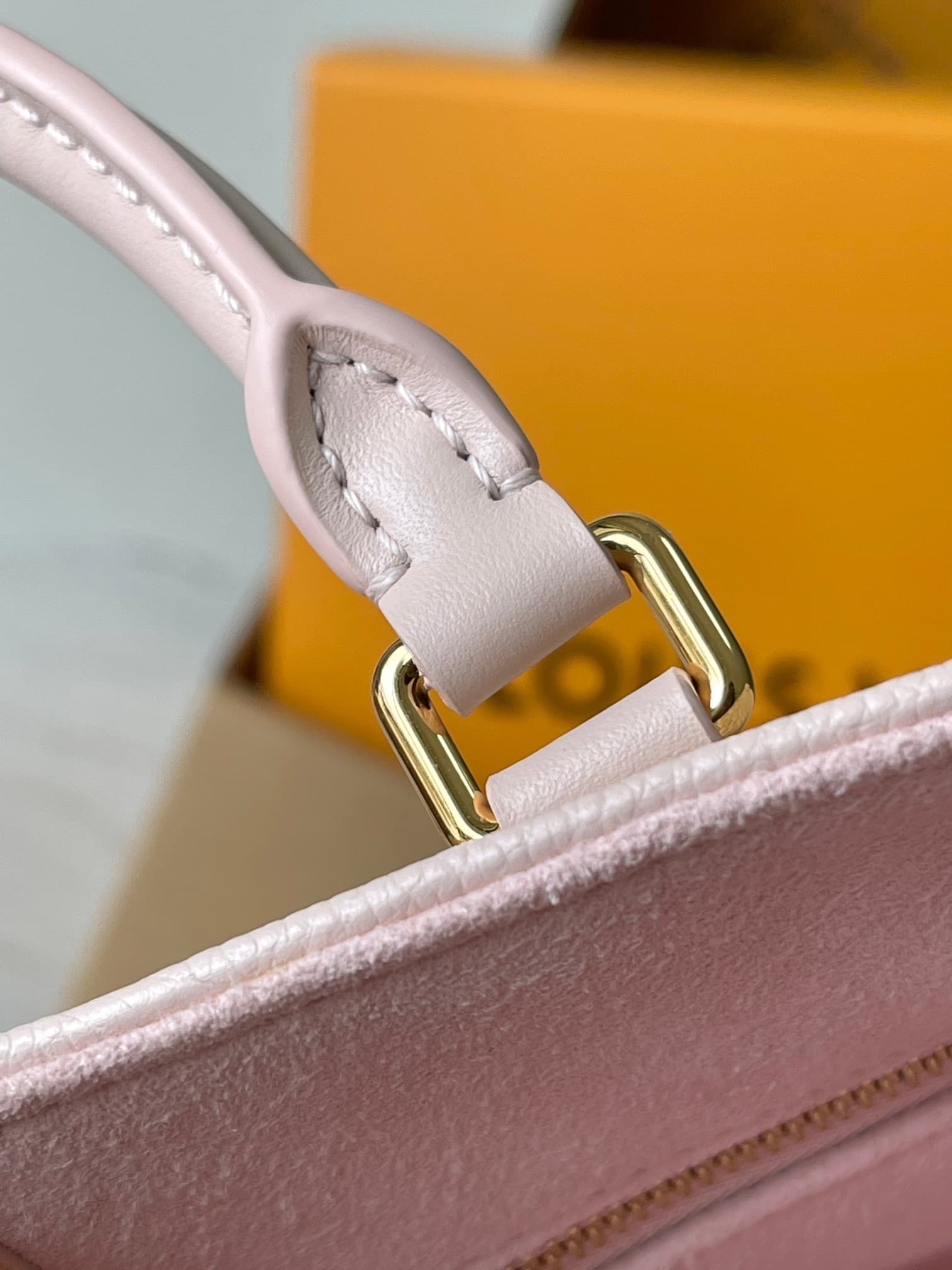 Louis Vuitton OnTheGo PM Monogram Empreinte Leather Pink Opale M47135 Top