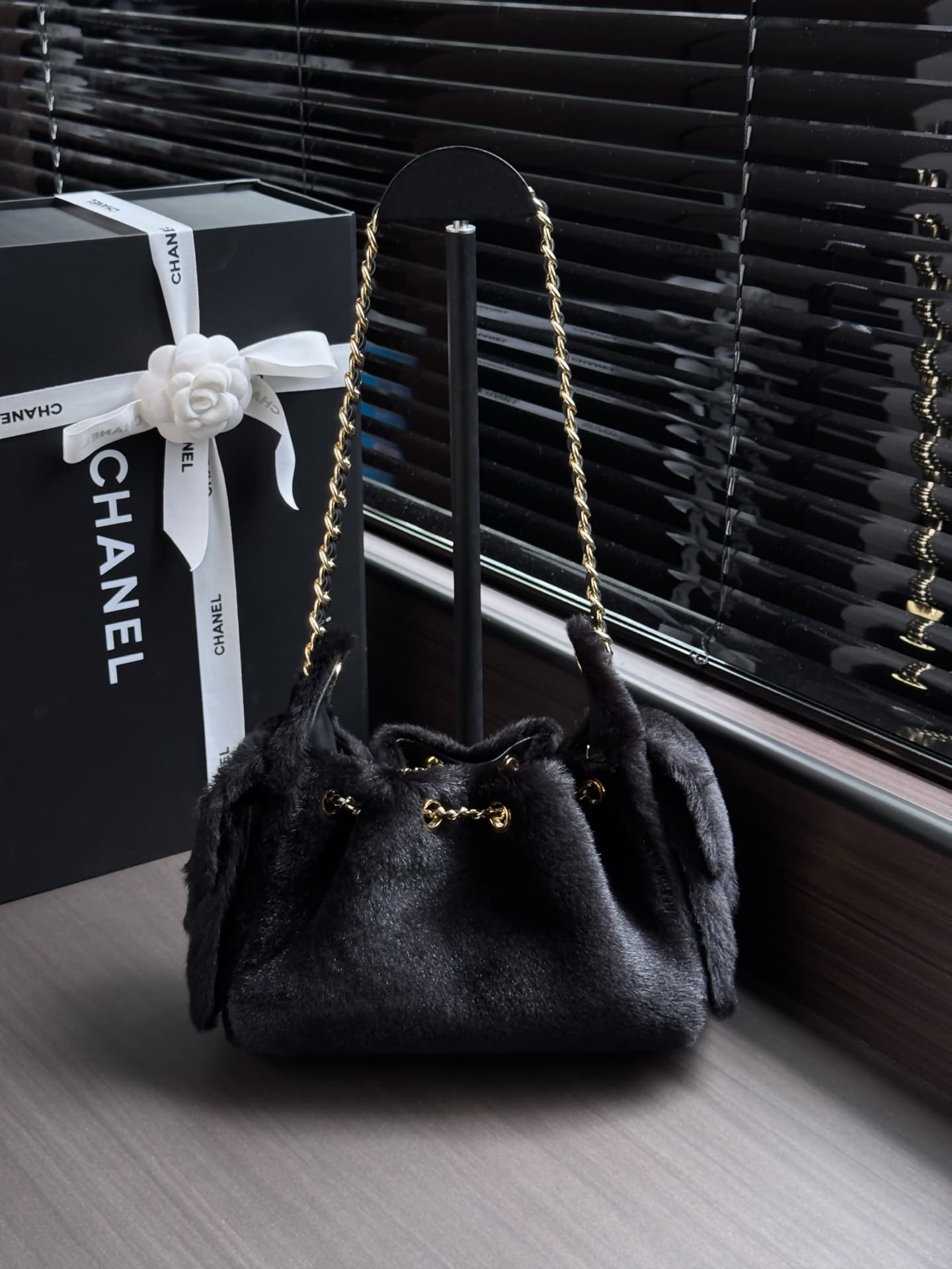 Chanel 25 Mini Hobo handbag AS5631 Lambskin & Gold-Tone Metal Black
