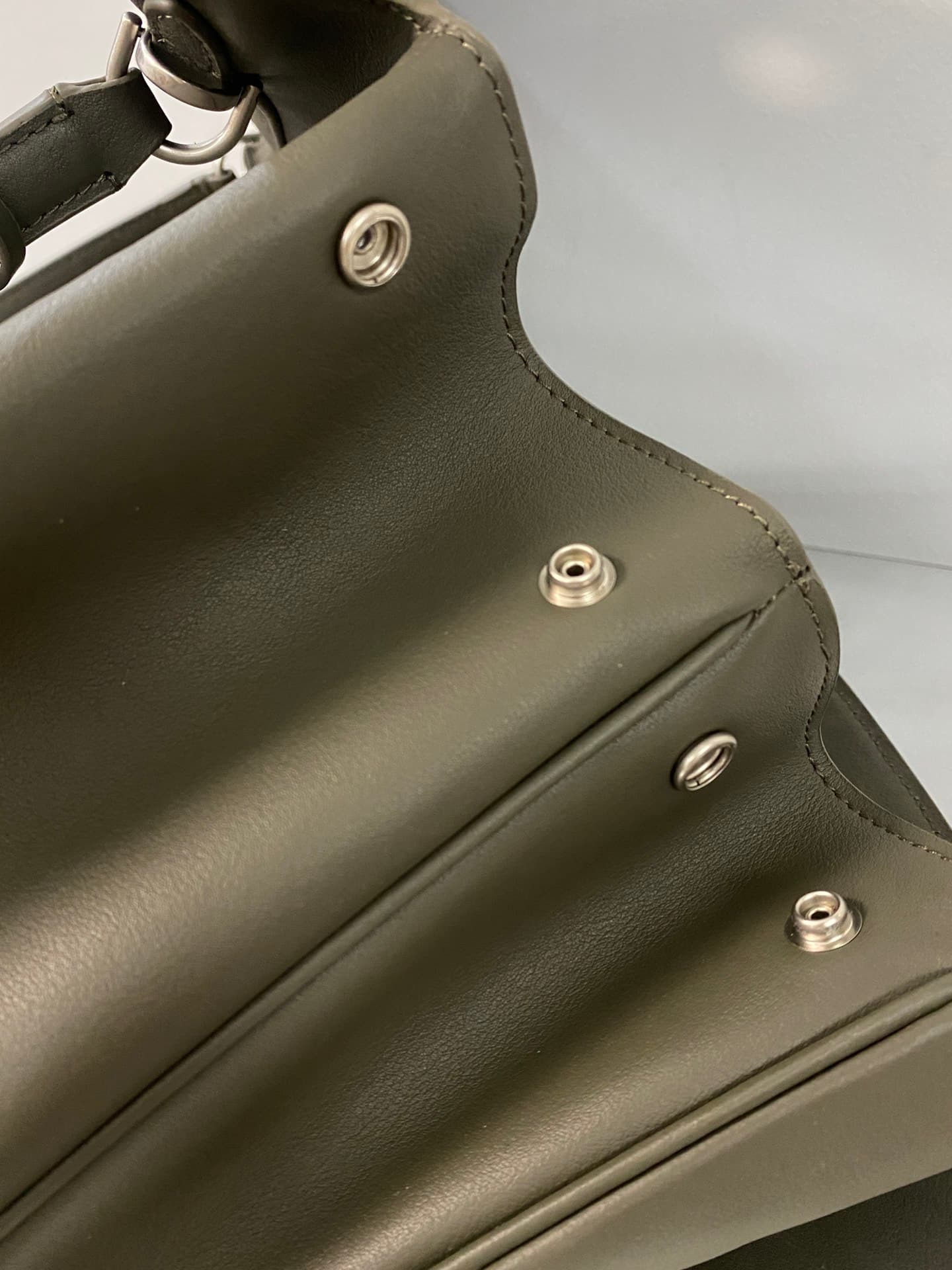 Balenciaga Rodeo Large Bag in Khaki Leather With Silver-Tone Metal TOP