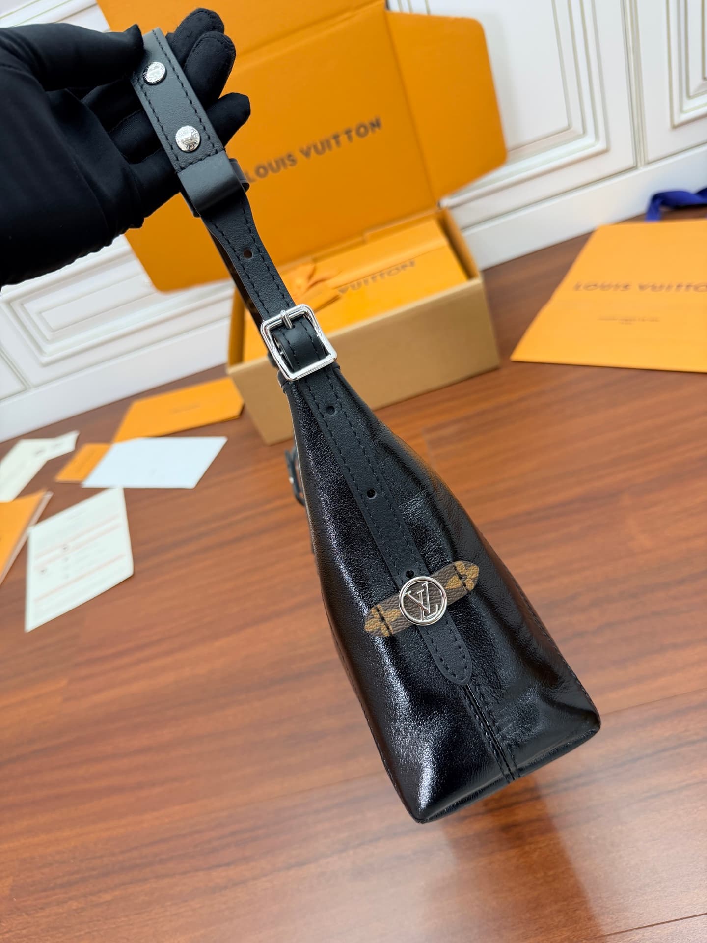Louis Vuitton CarryAll East West LV Vibe Black M28160 TOP