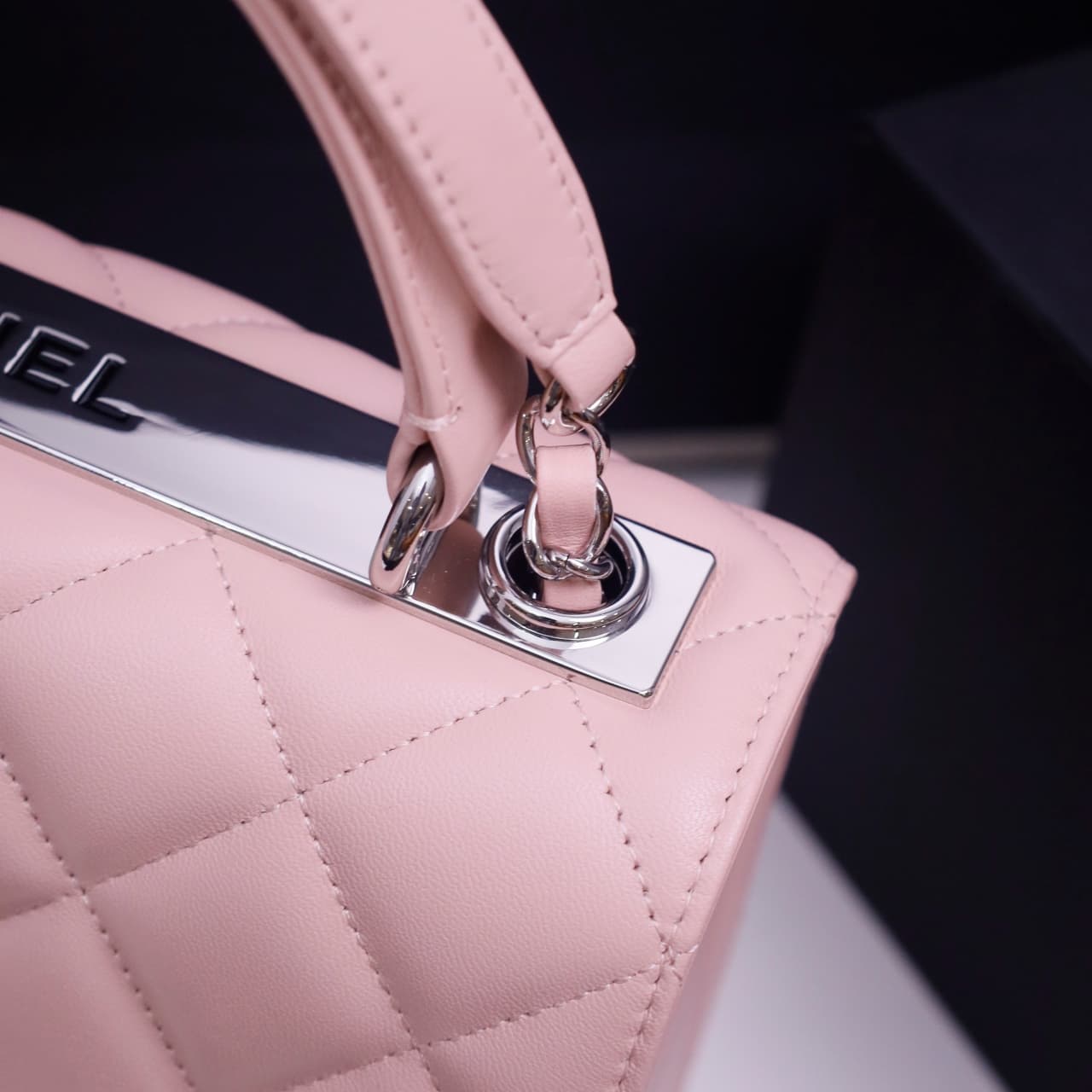SMALL FLAP BAG WITH TOP HANDLE Lambskin Silver Metal Pink A