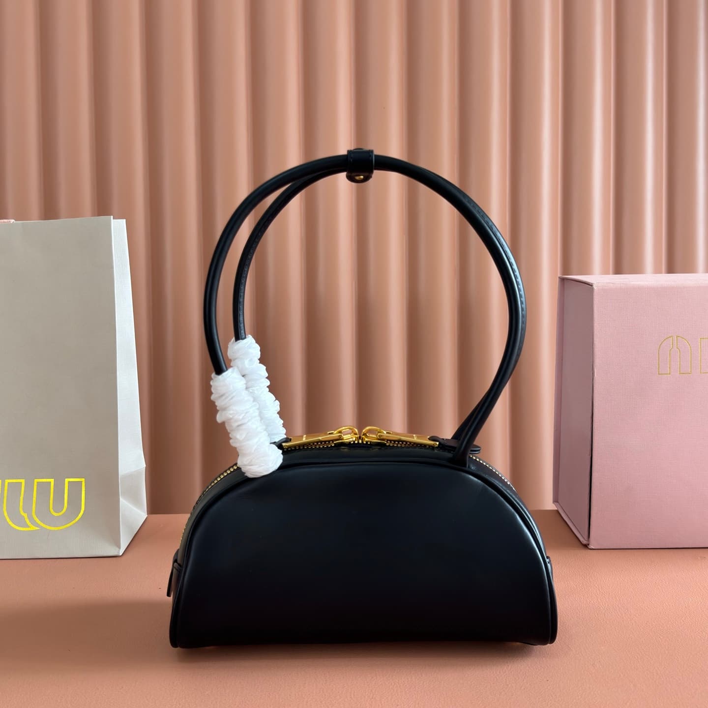 Miu Miu Black Beau Leather Bag 5BB192 High