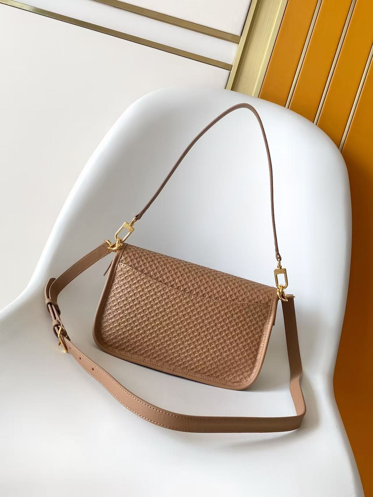 Louis Vuitton Diane Noisette Calfskin leather M29162 High