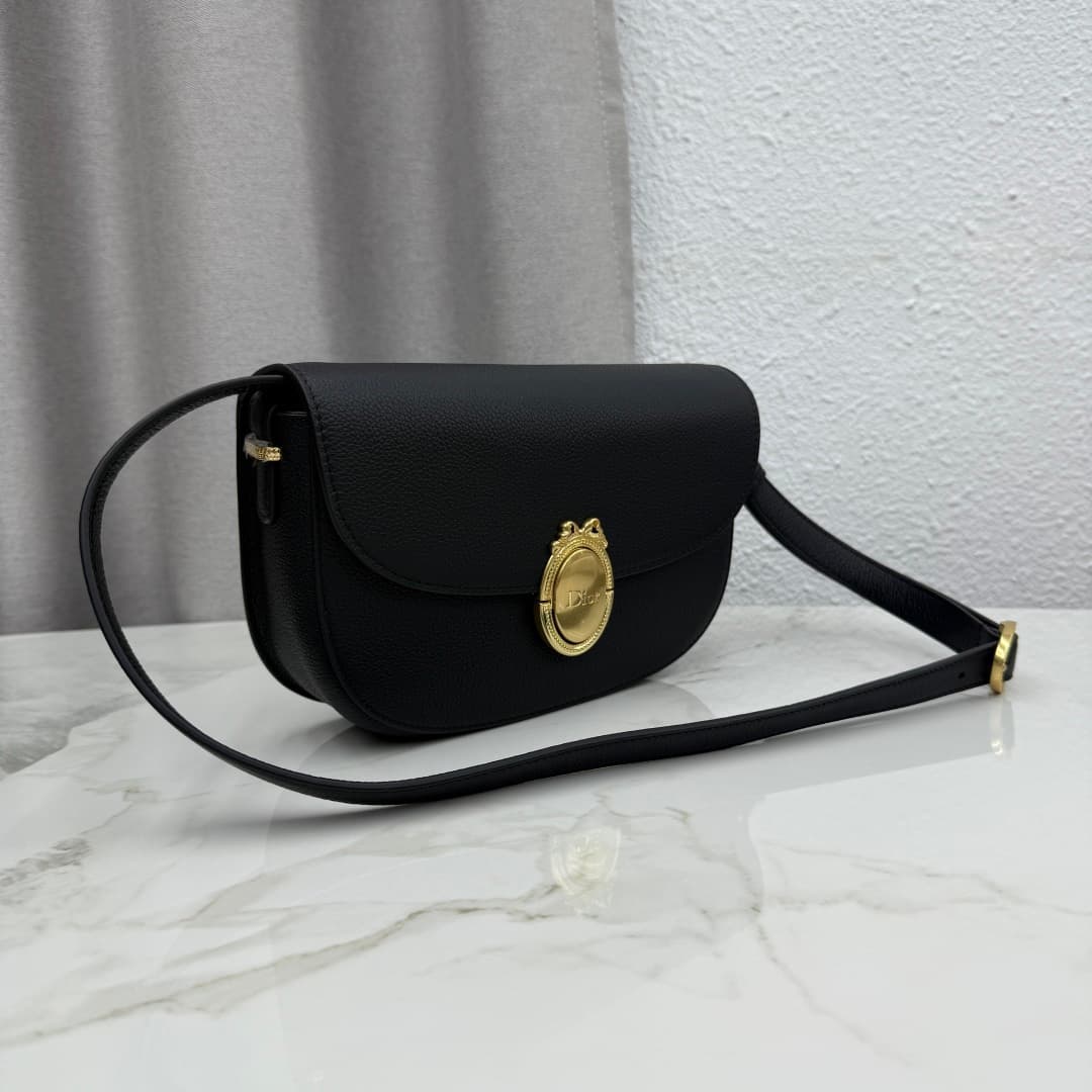 Dior Médaillon Flap Bag Black Grained Calfskin M3920 High