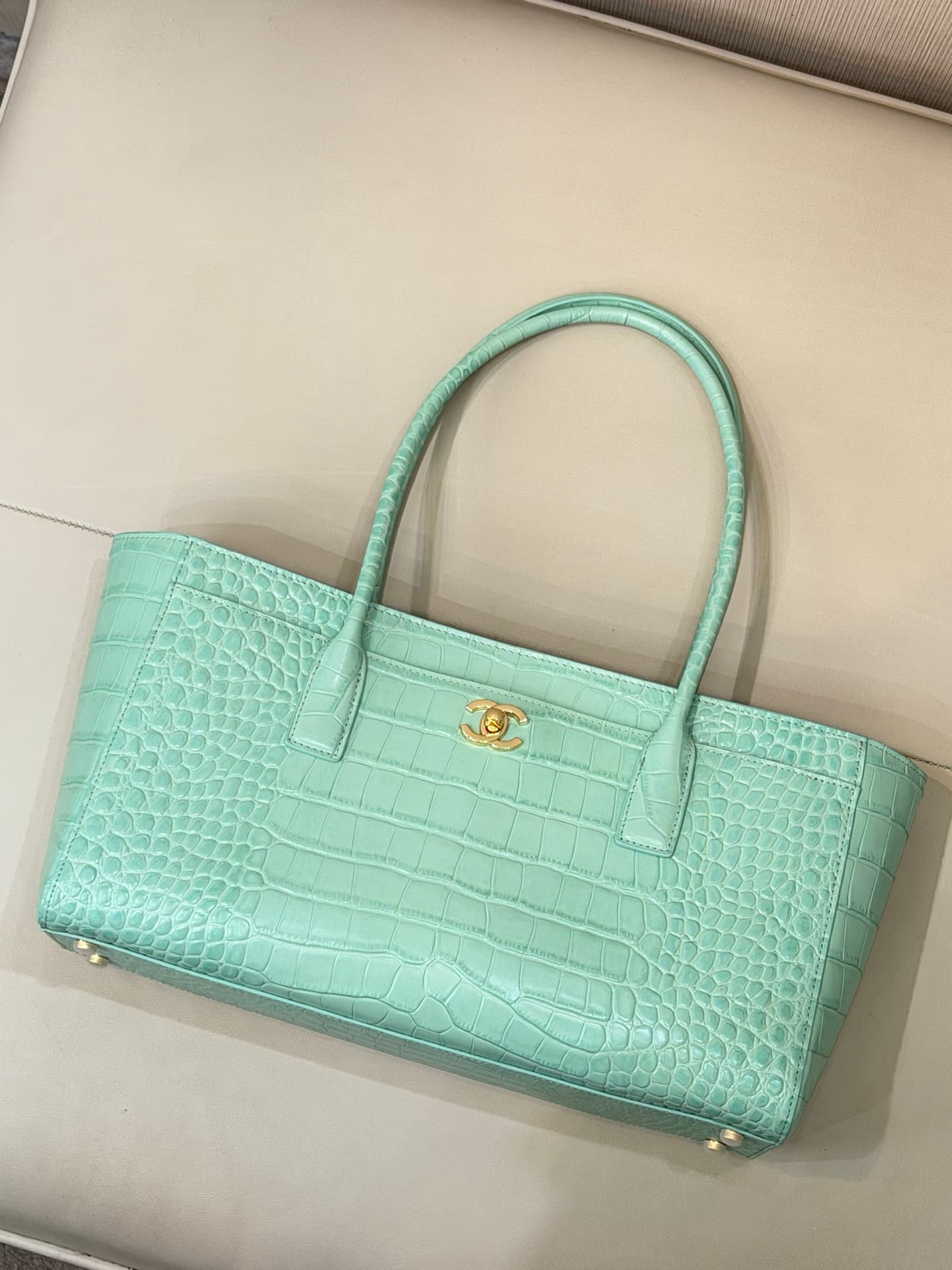 Chanel Small Shopping Bag Crocodile Embossed Calfskin & Gold-Tone Metal Green AS6243 TOP