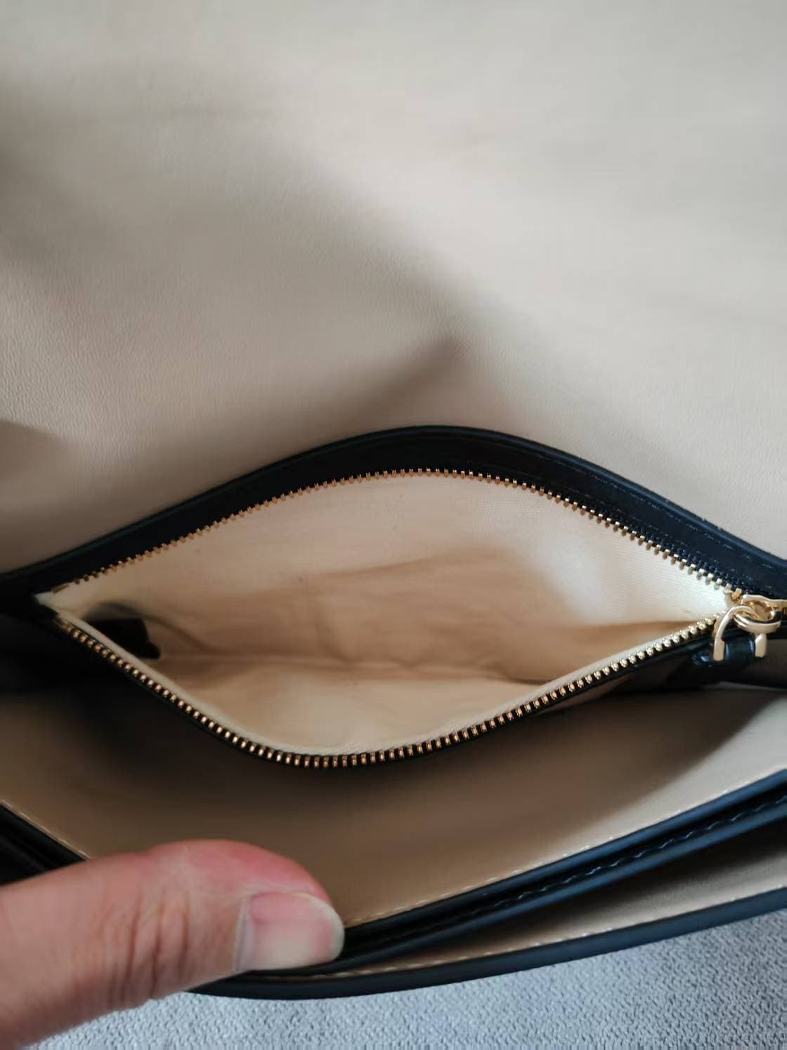 Valentino Medium Clutch In Black Calfskin High