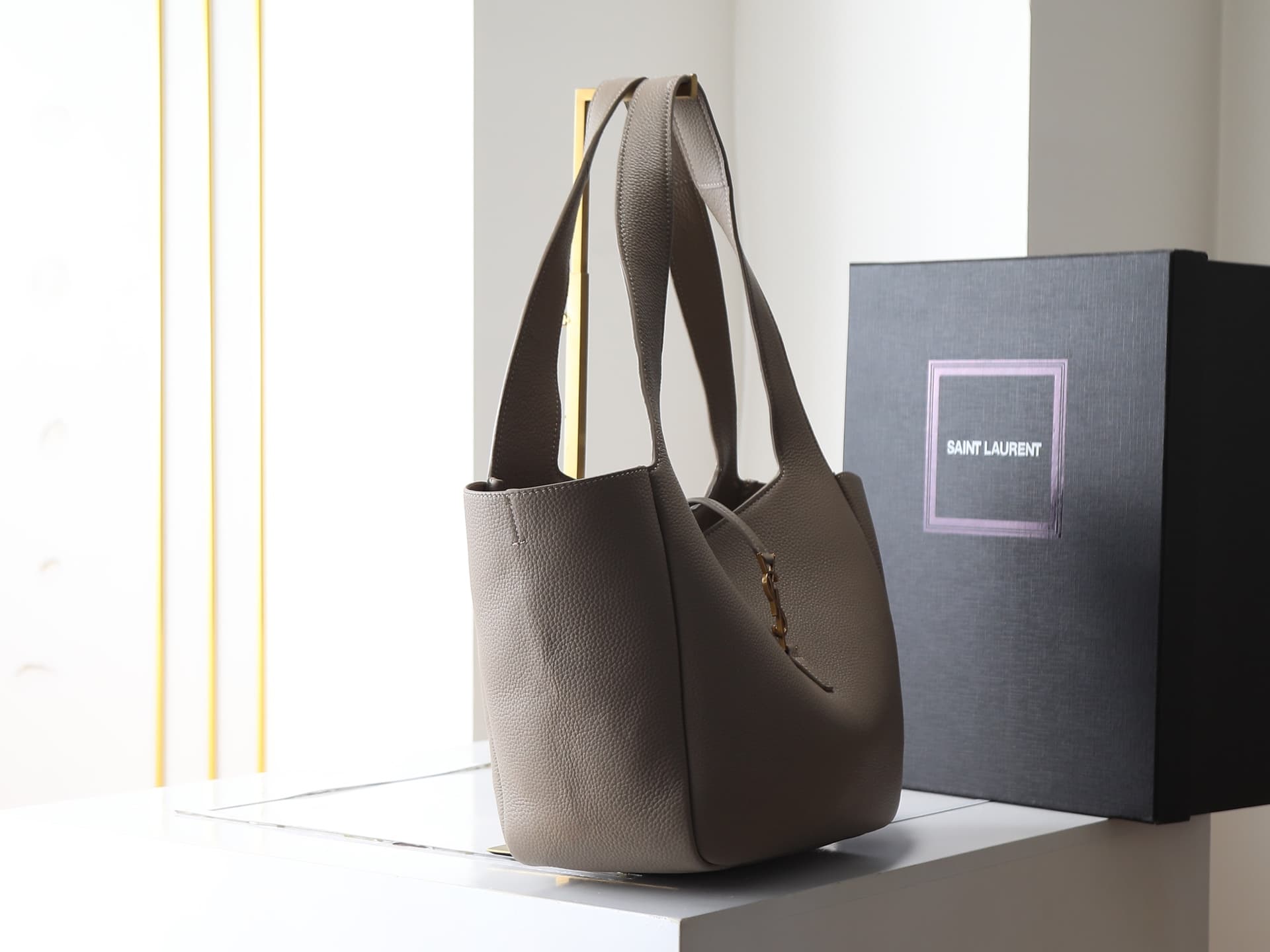 Saint Laurent LE 5 À 7 SMALL BEA in grained leather 779029 High