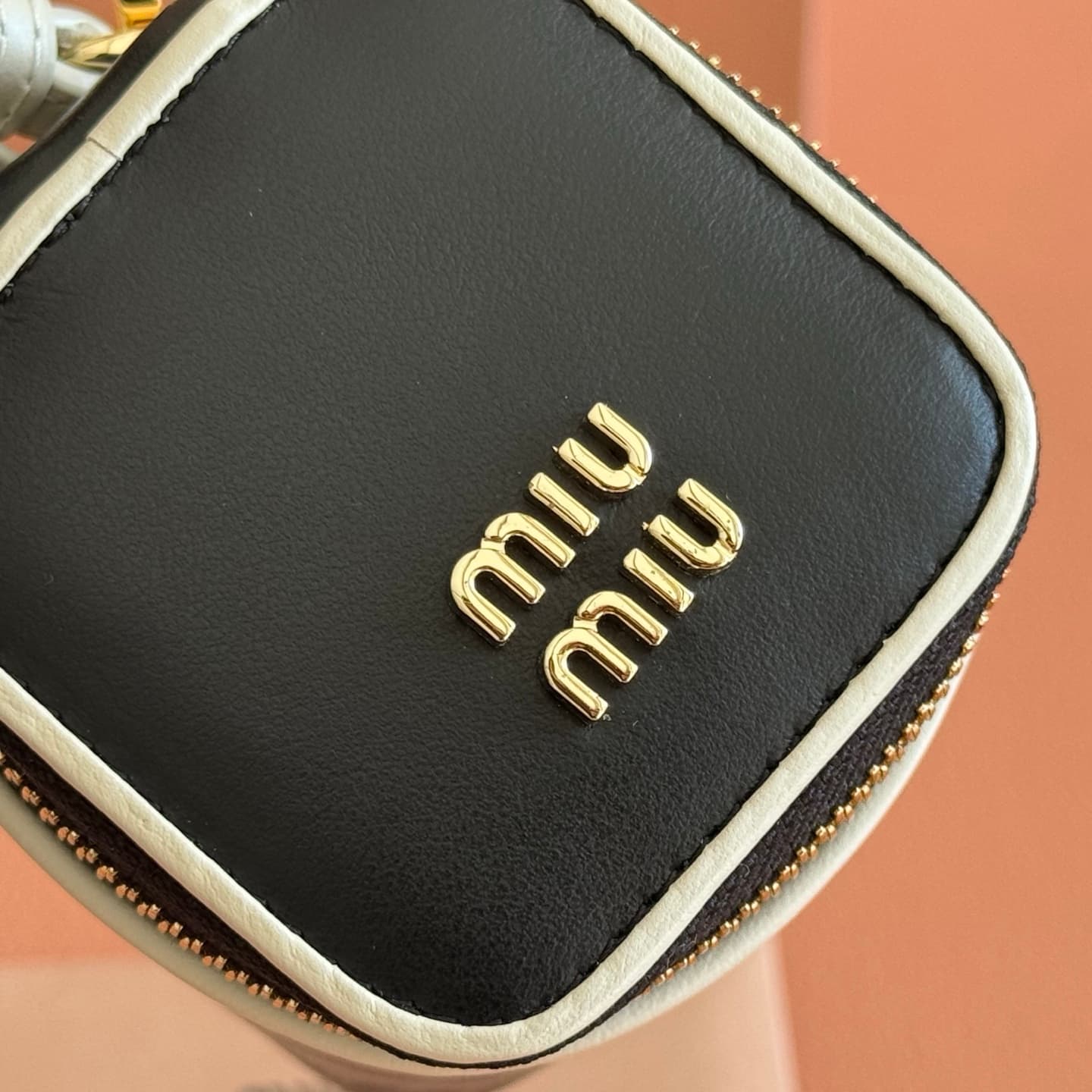 Miu Miu leather keyring pouch 5TL527 Black TOP