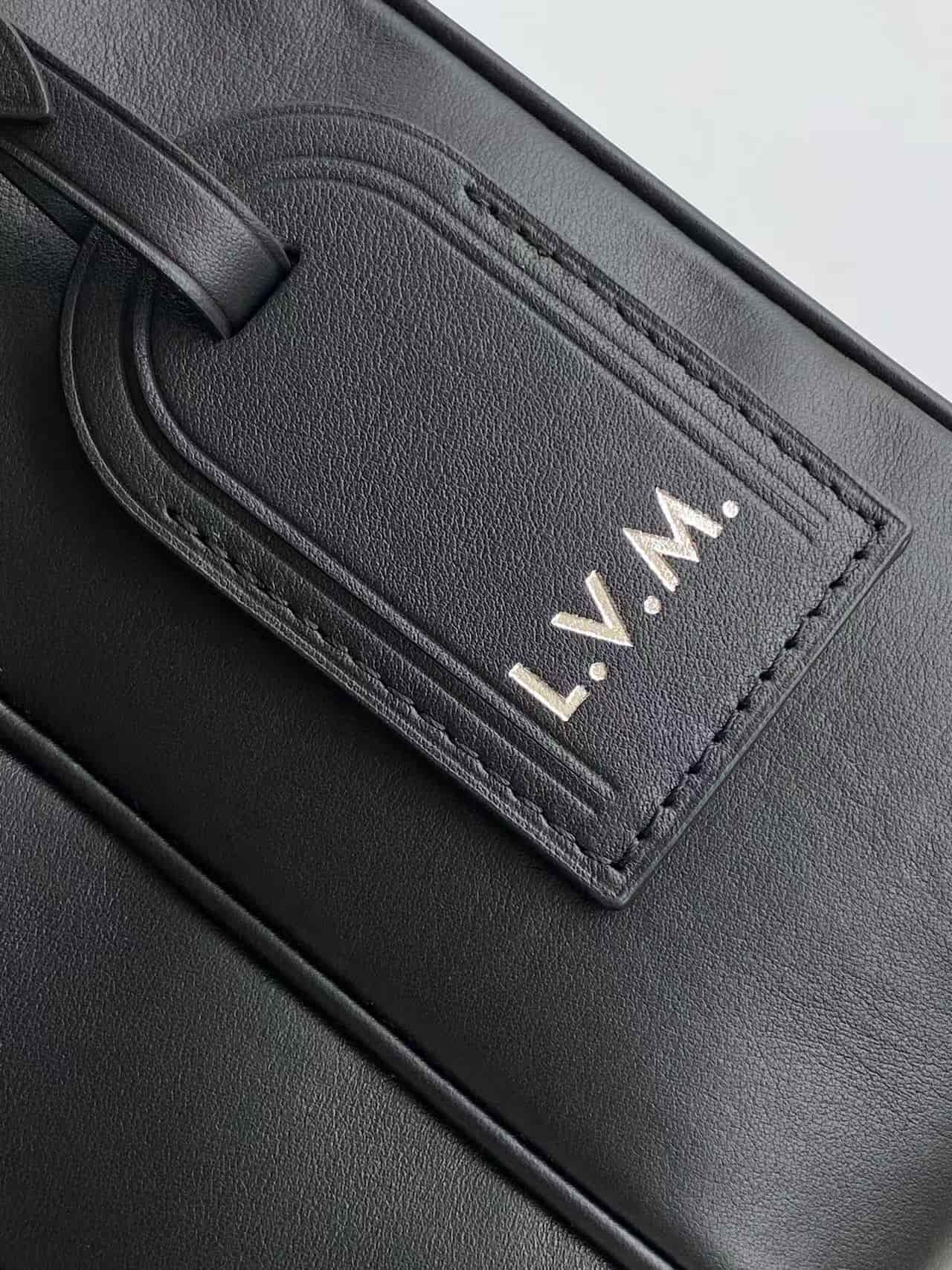 Louis Vuitton Nil XL Messenger Bag Calf leather M27999 High