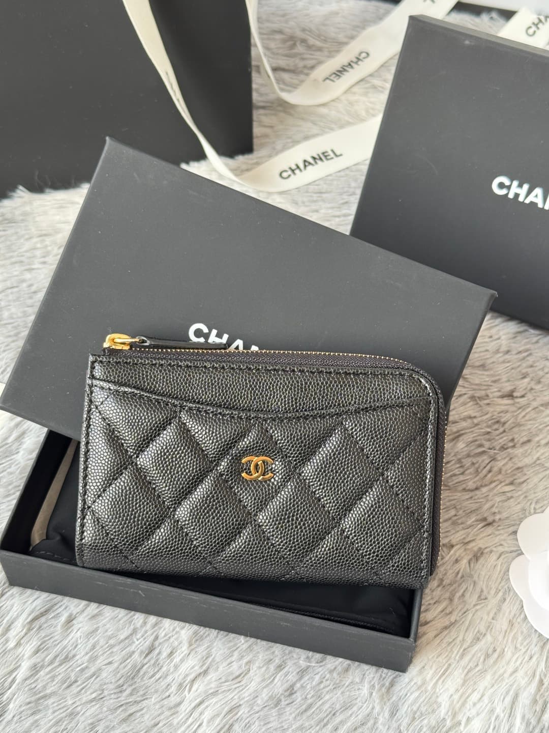 Chanel Classic Zipped Card Holder AP3179 A