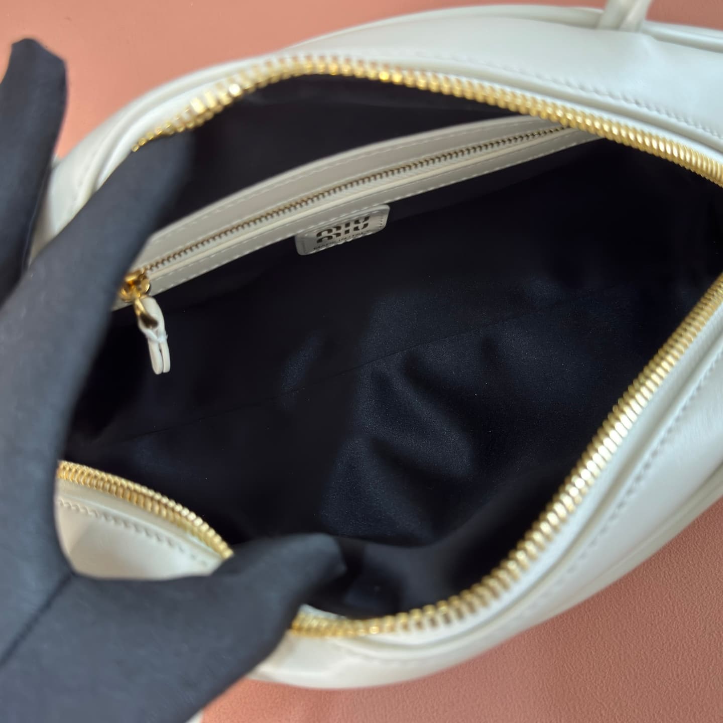Miu Miu Chalk White Beau Leather Bag 5BB193 TOP