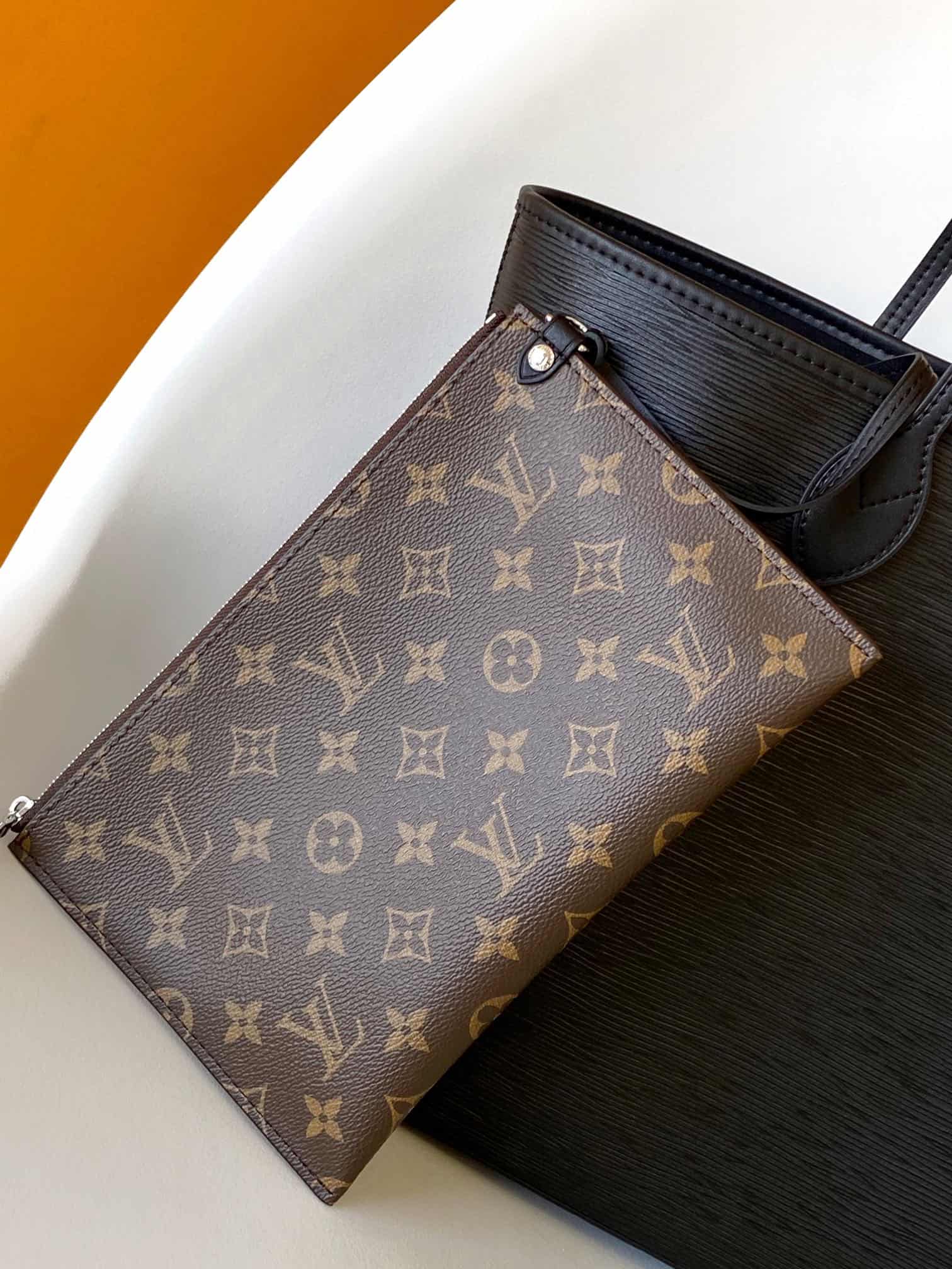 Louis Vuitton Neverfull MM Black Epi grained leather M11930 High