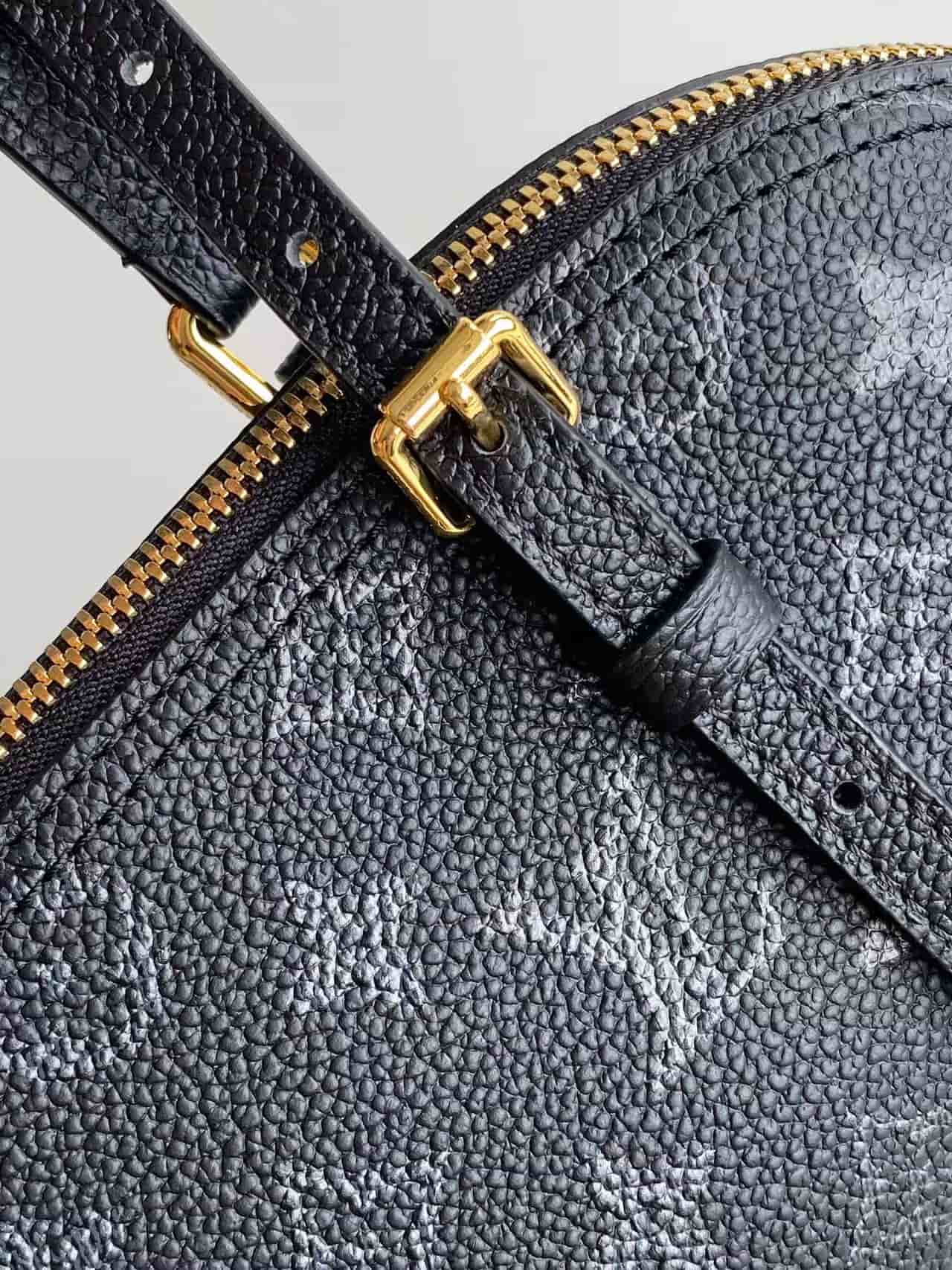 Louis Vuitton Squire East-West Boldly Black Calfskin leather M3A167 High