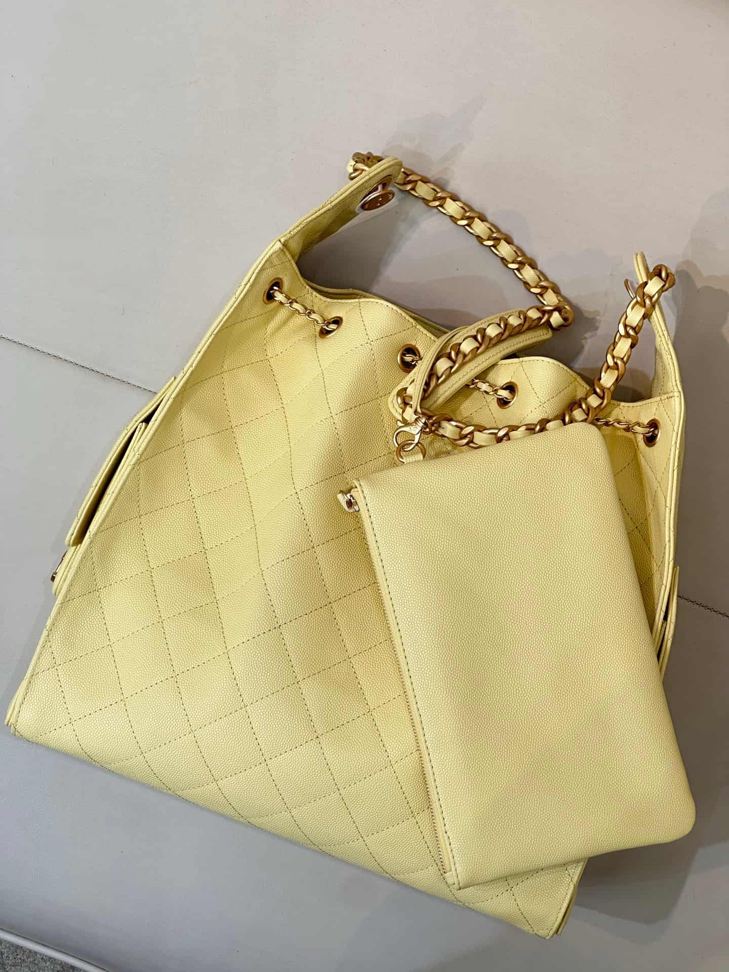 Chanel 25 Medium Hobo handbag AS5311 Grained Calfskin & Gold-tone Metal Yellow TOP
