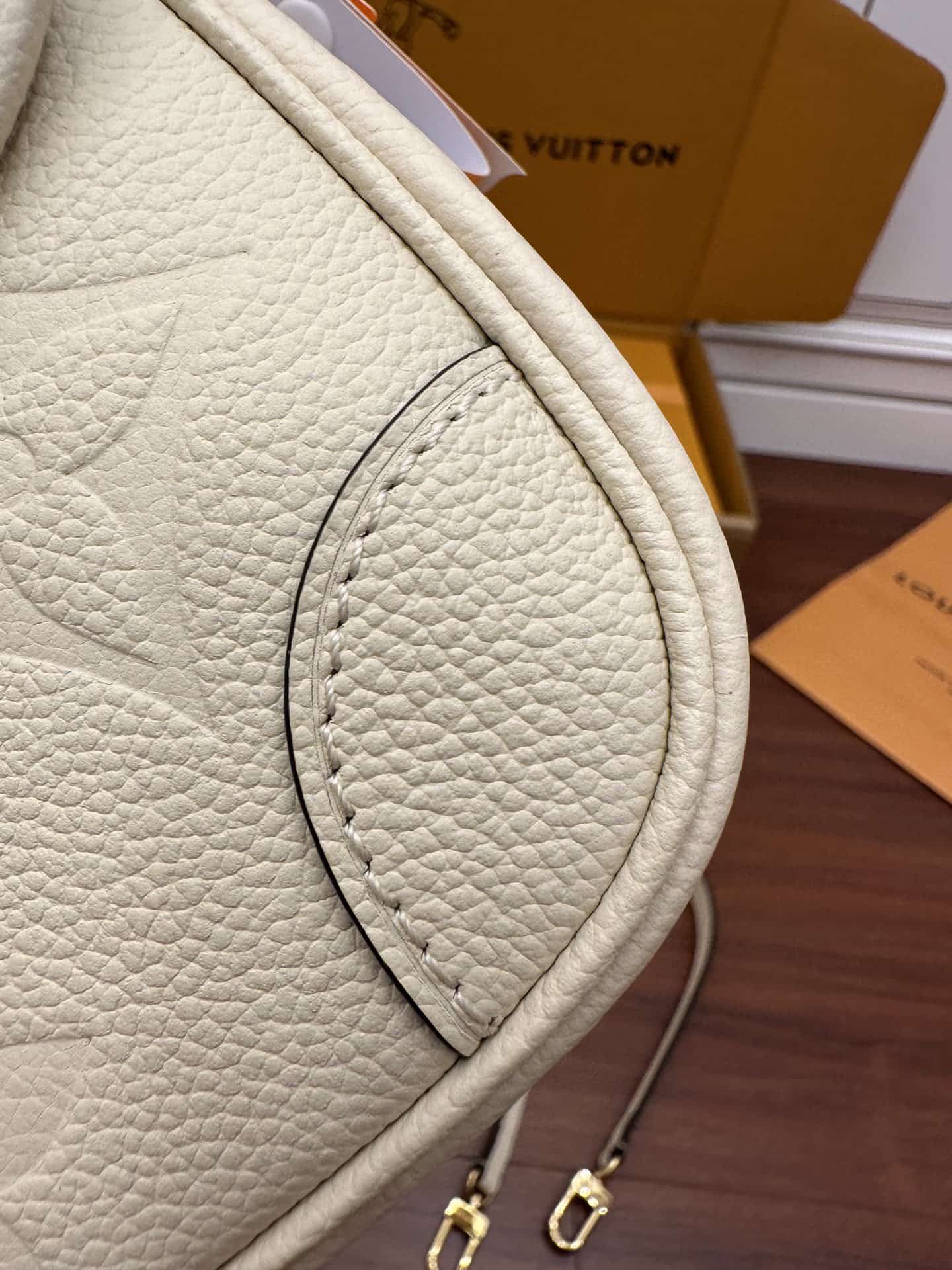Louis Vuitton Diane Monogram Empreinte Leather M46388 Top