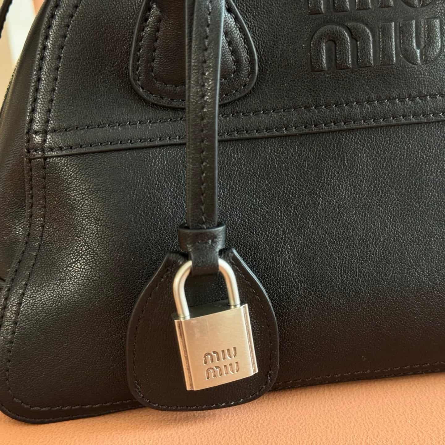 Miu Miu Vivant nappa leather bag Black 5BB200  TOP