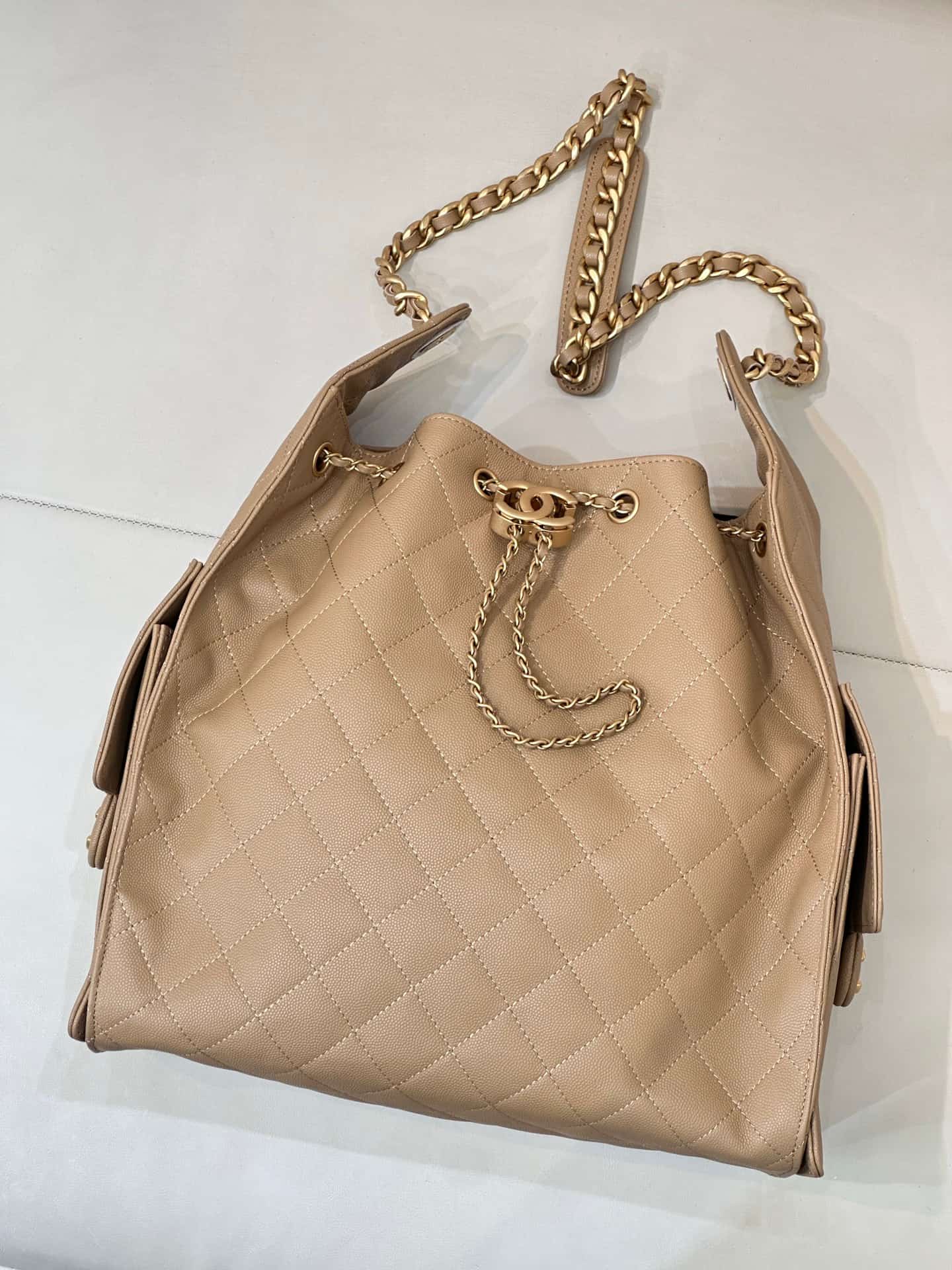 Chanel 25 Medium Hobo handbag AS5311 Grained Calfskin & Gold-tone Metal Camel TOP
