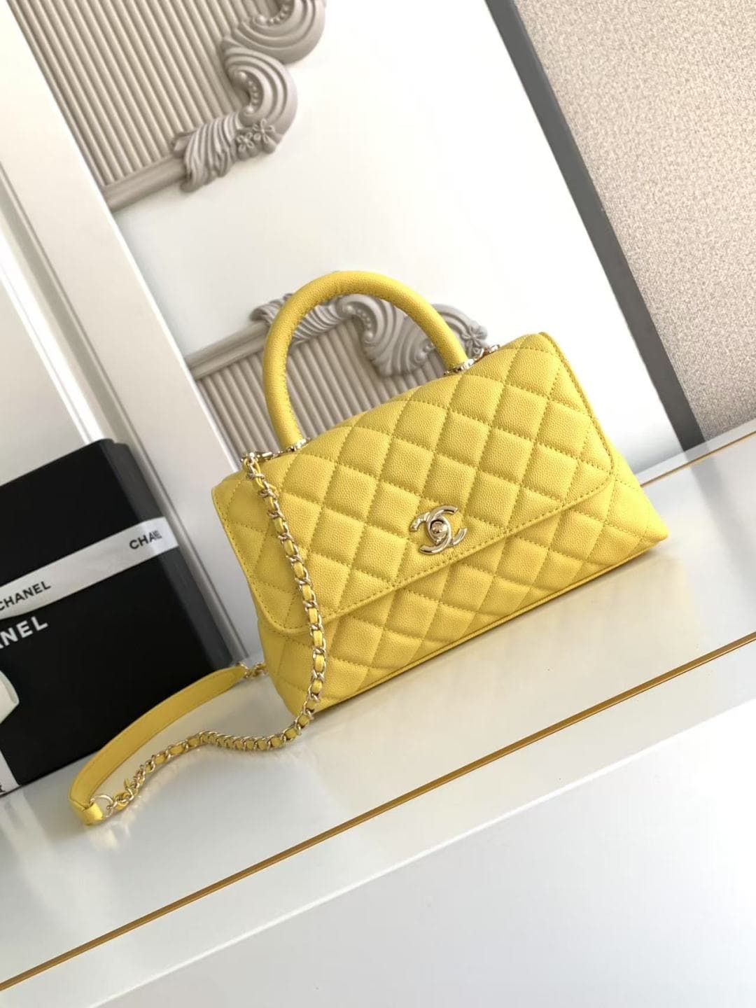FLAP BAG WITH TOP HANDLE Grained Calfskin & Gold-Tone Metal A92990 Yellow Binding A