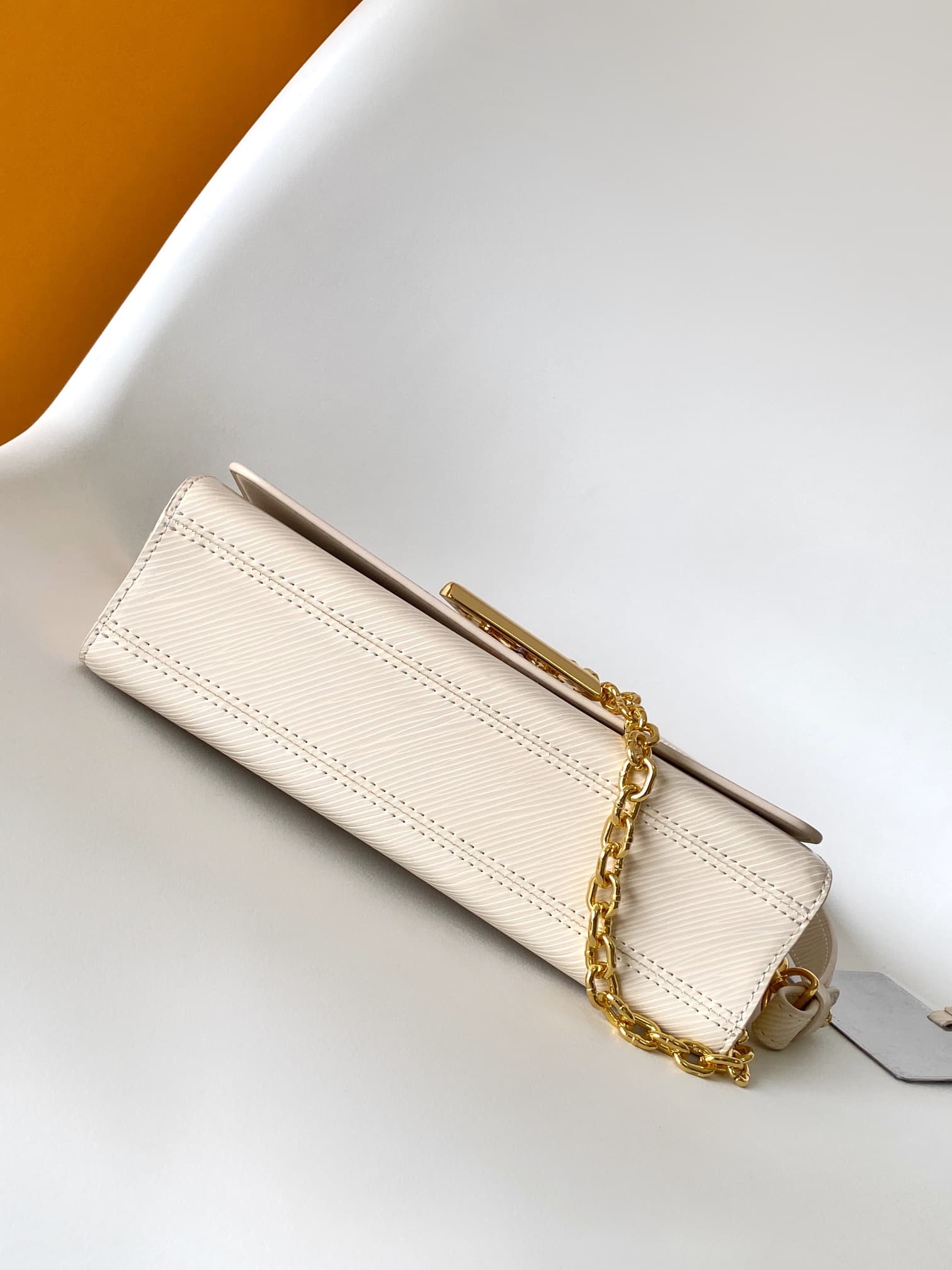 Louis Vuitton Twist West Quartz White Epi grained cowhide leather M24550 High