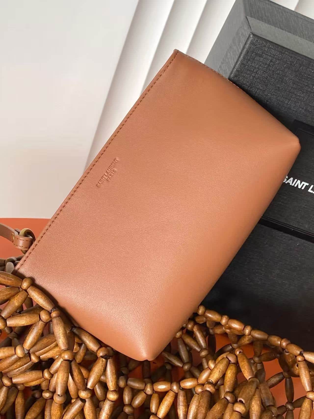 SAINT LAURENT ICARE MEDIUM IN WOOD BEADS LIGHT WOOD AND BRICK High