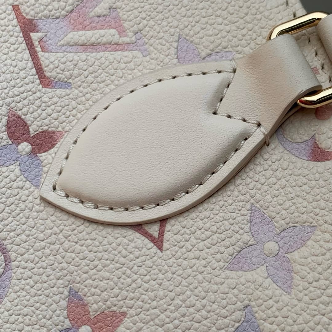 Louis Vuitton OnTheGo PM Embossed grained cowhide leather M25770 Dream Cream High
