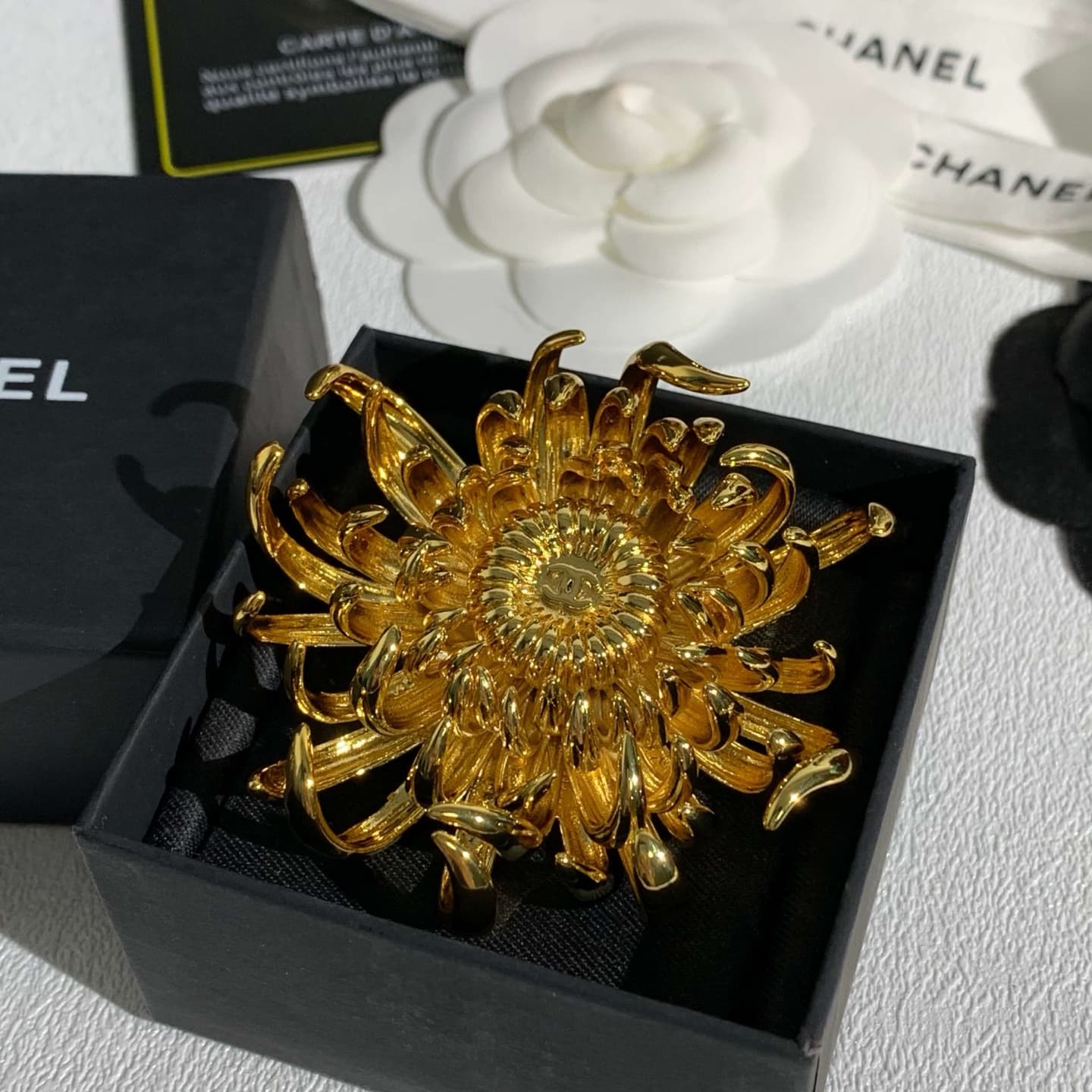 Chanel Brooch High
