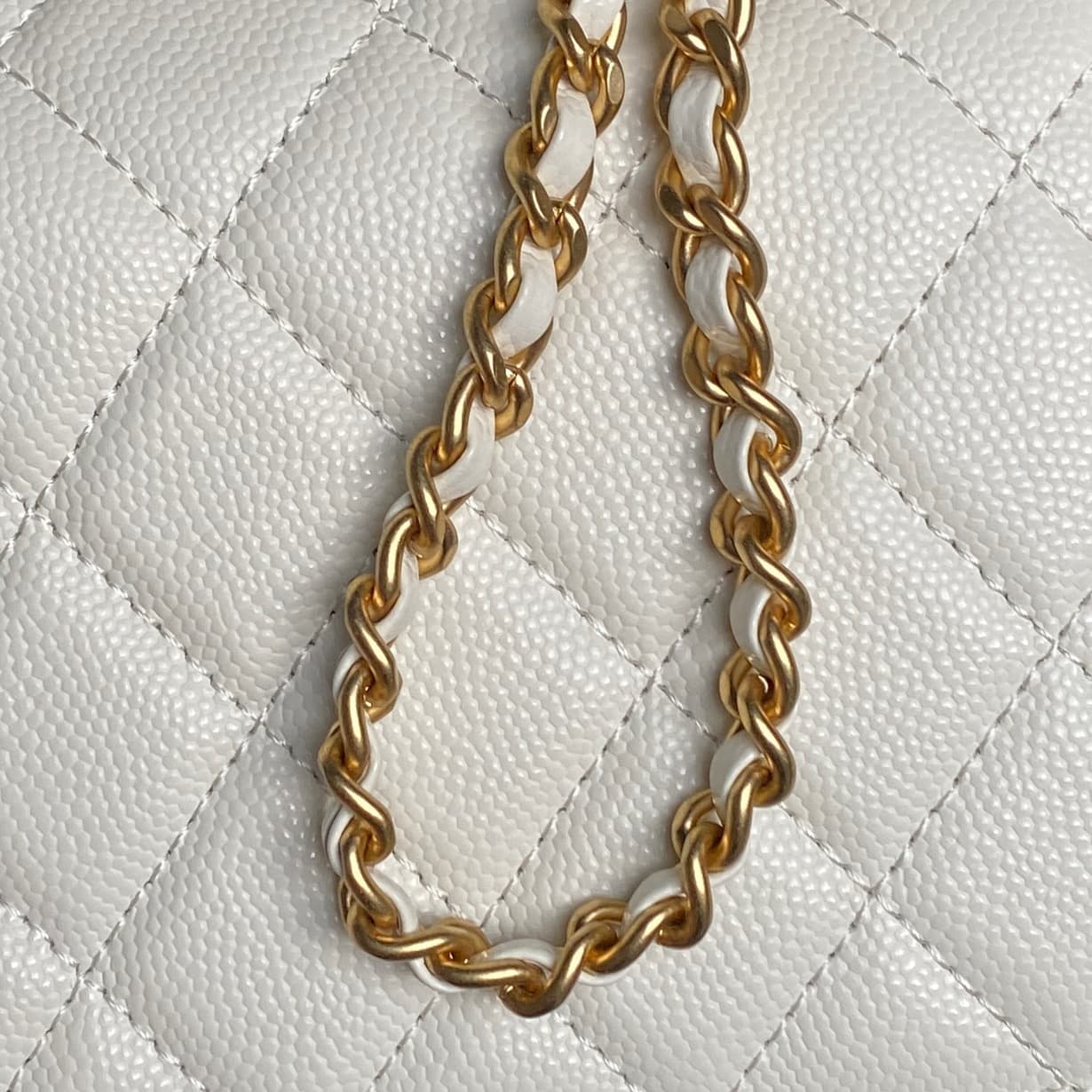 Chanel Mini Flap Bag with Top Handle Grained Shiny Calfskin & Gold-Tone Metal White AP4798 A