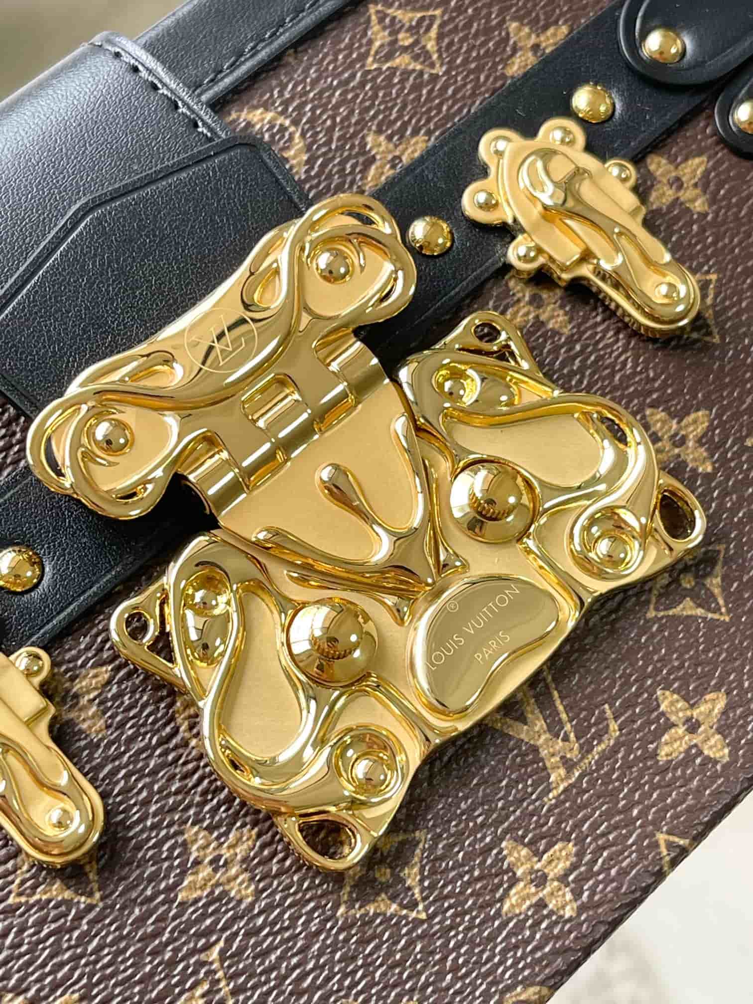 Louis Vuitton Petite Malle Monogram canvas M13738 TOP