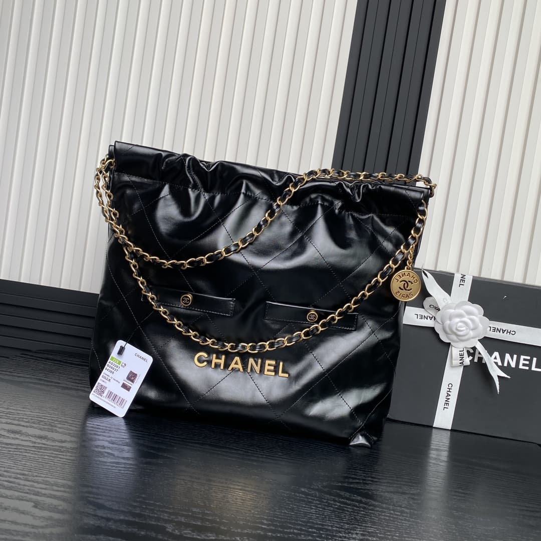 Chanel 22 MEDIUM HANDBAG Shiny Calfskin & Gold-Tone Metal AS3261 Black High