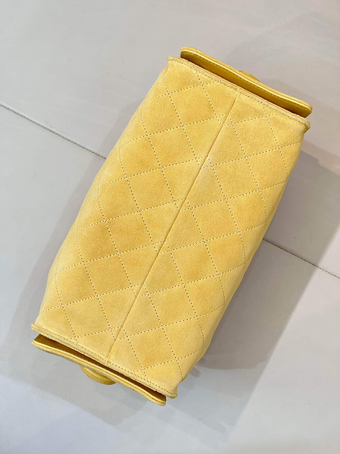 Chanel 25 Small Hobo handbag AS5293 Suede &Gold-tone Metal Yellow TOP
