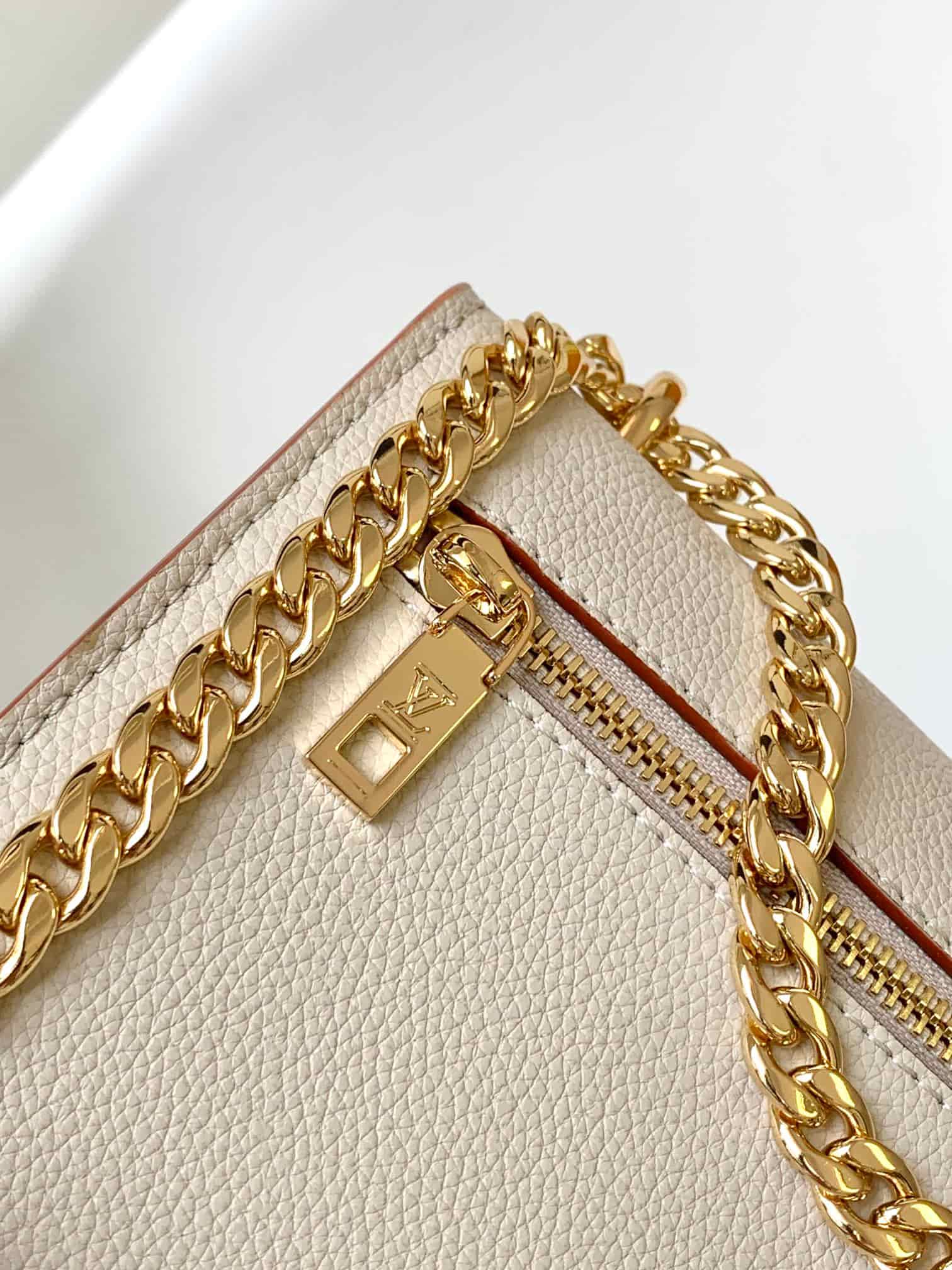 Louis Vuitton Soft Calfskin My Lockme Chain Bag Greige Gray/Beige M56137 High