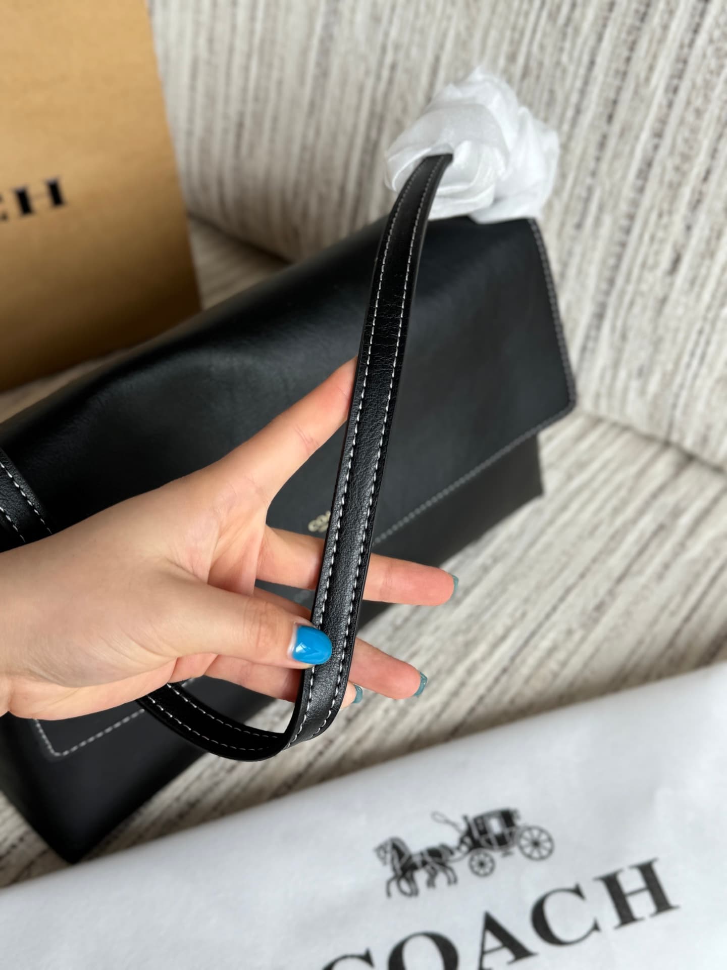Coach Chelsea Shoulder Bag Smooth Grain Leather Black High