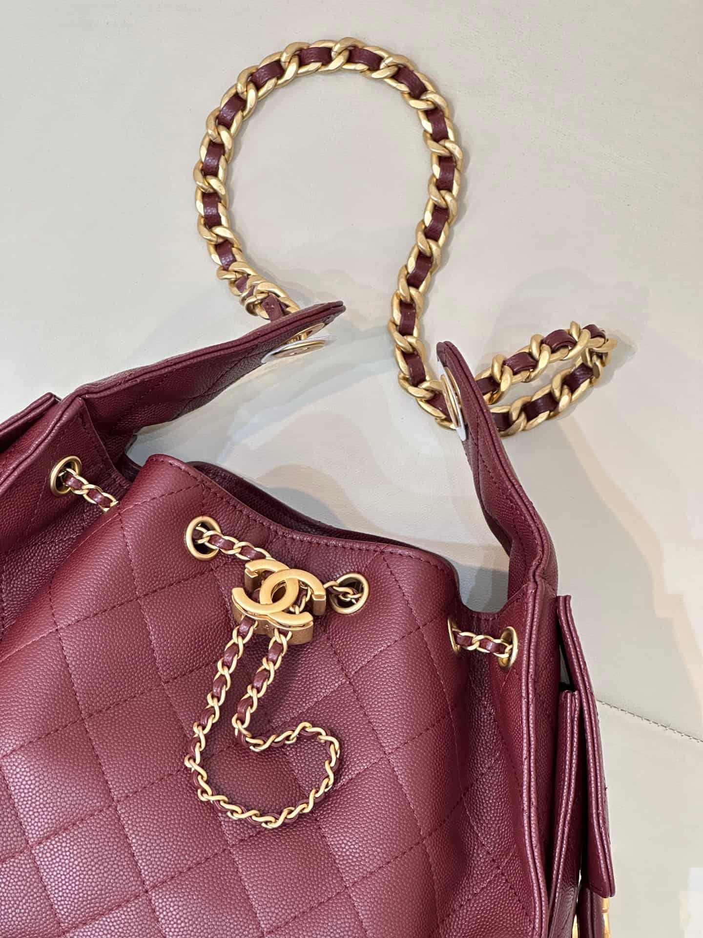 Chanel 25 Small Hobo handbag AS5293 Grained Calfskin & Gold-tone Metal Burgundy TOP