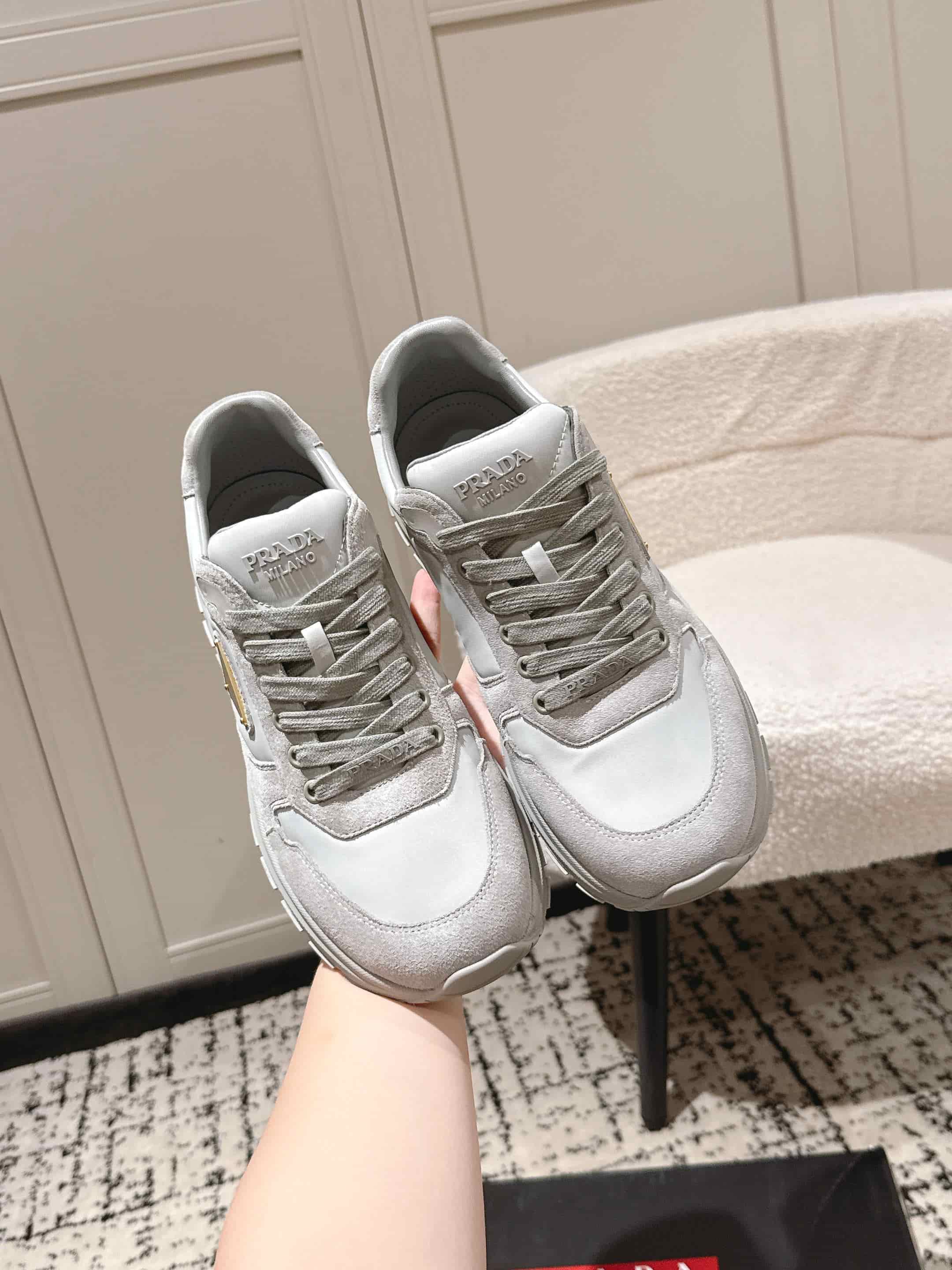 Prada Cloudy Gray Prax 2.0 Re-nylon And Suede Sneakers shoes Men