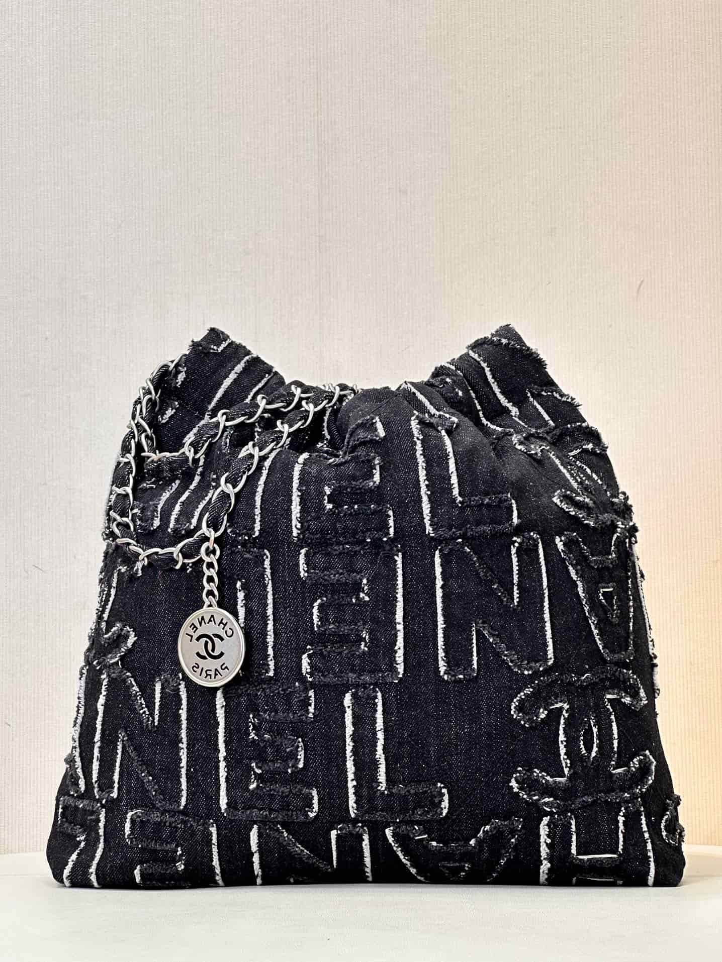 Chanel 22 Small handbag Washed denim & silver-tone metal AS3260 Black  TOP