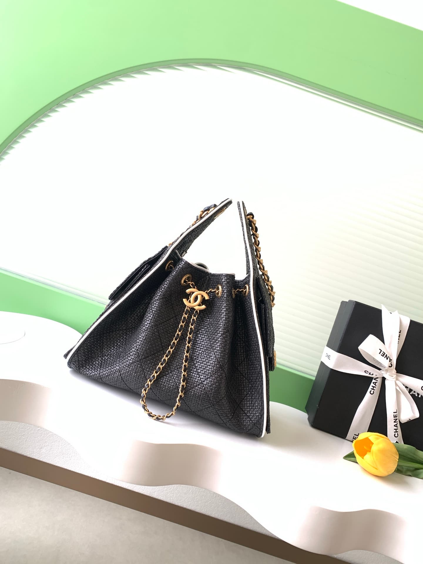Chanel 25 Small Hobo handbag AS5293 Braided Raffia-Effect Canvas Calfskin & Gold-Tone Metal Black&White  A