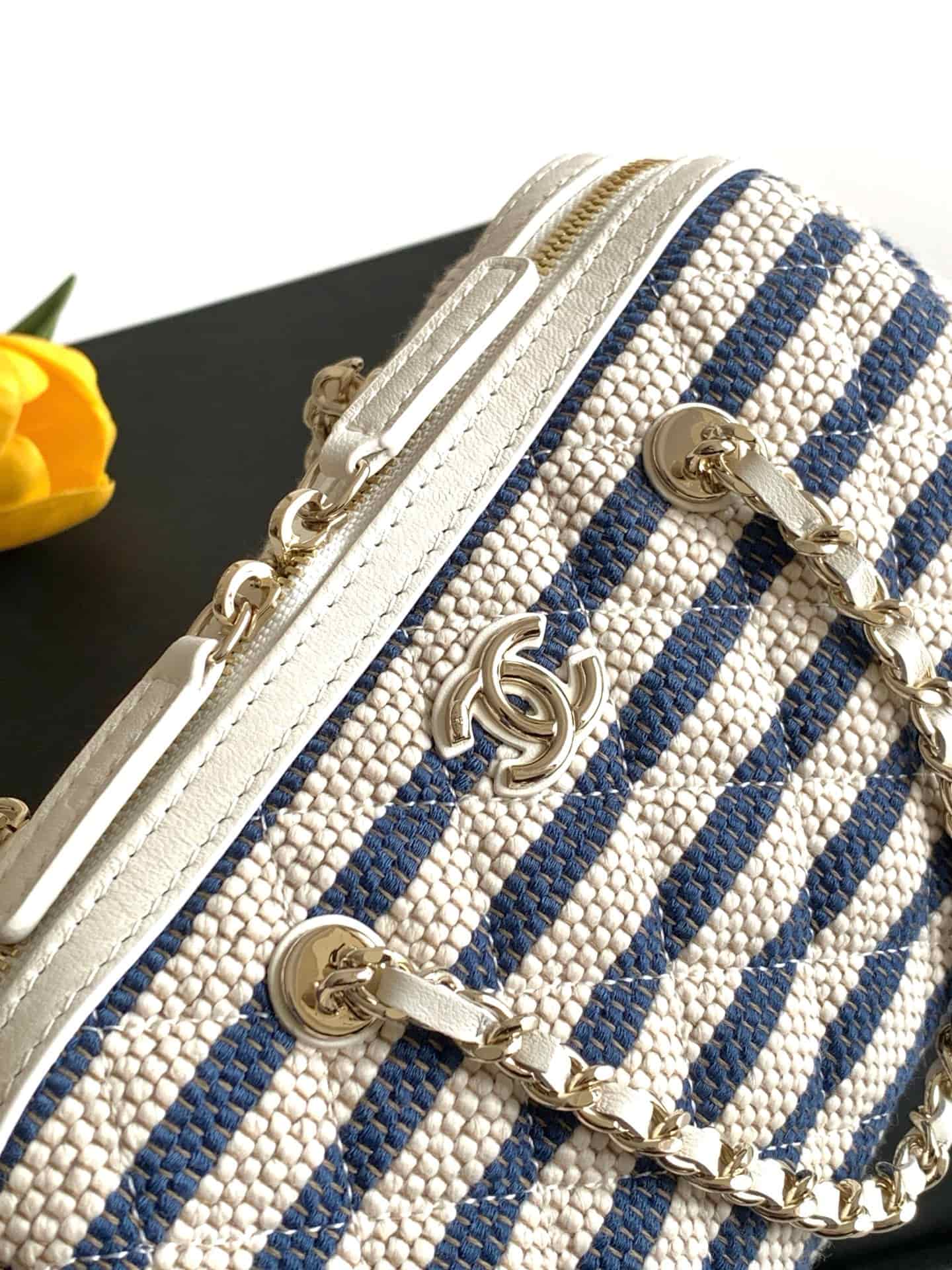 Chanel Clutch with Chain Printed Fabric & Gold-Tone Metal Beige & Light Blue AP4986 A