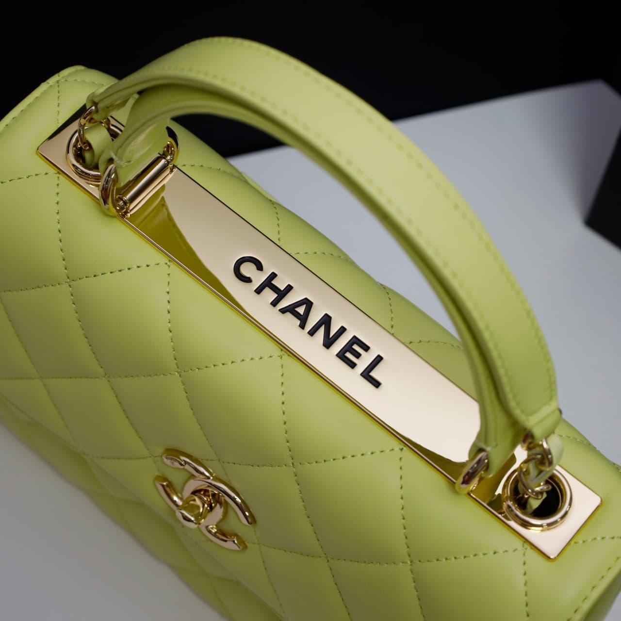 SMALL FLAP BAG WITH TOP HANDLE Lambskin Gold Metal Lemon yellow A