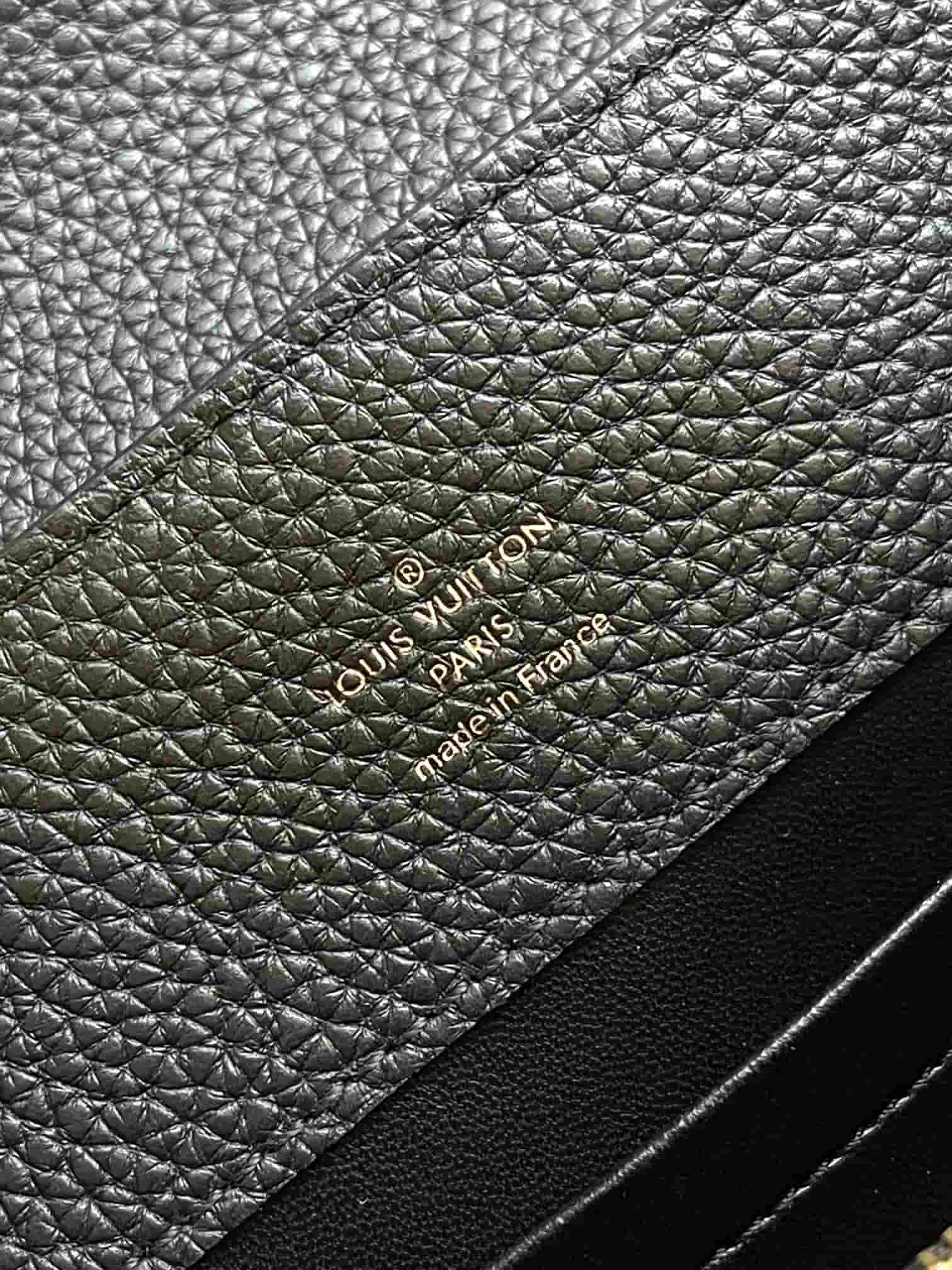 Louis Vuitton Capucines BB Taurillon Leather M24728 Black Top