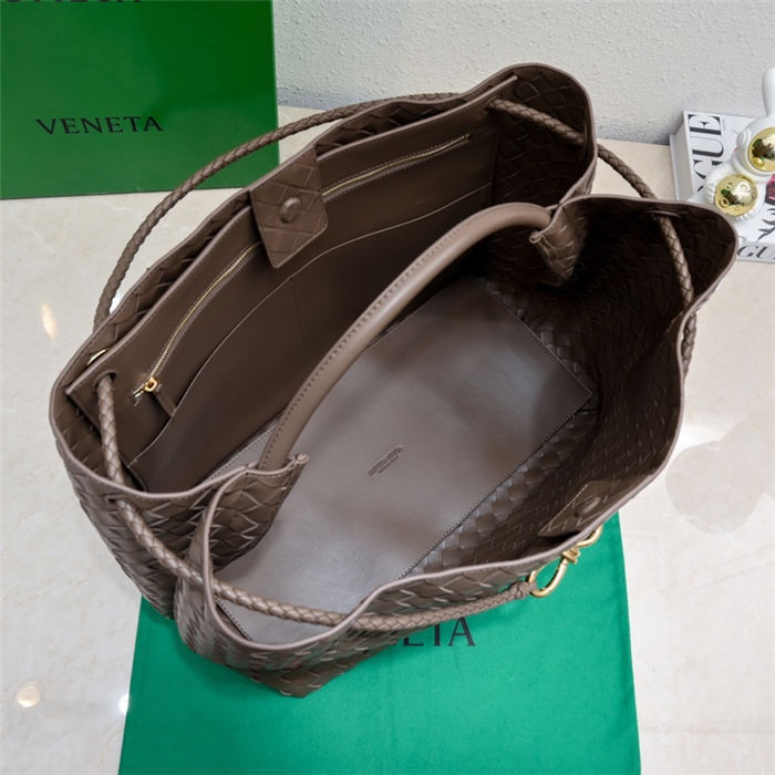 BV Andiamo Large Top handle bag High