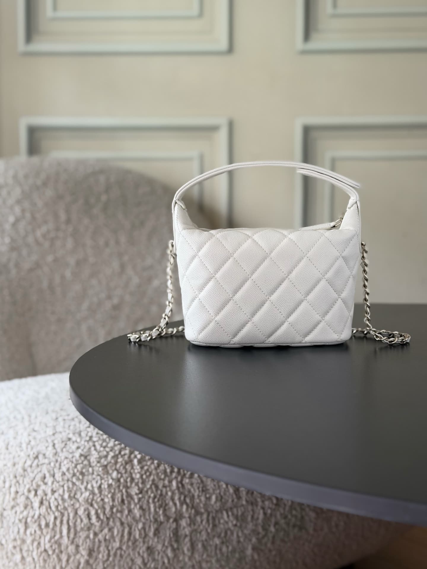 Chanel 25B hobo bag Caviar Calfskin& Gold-Tone Metal AP3387 White A